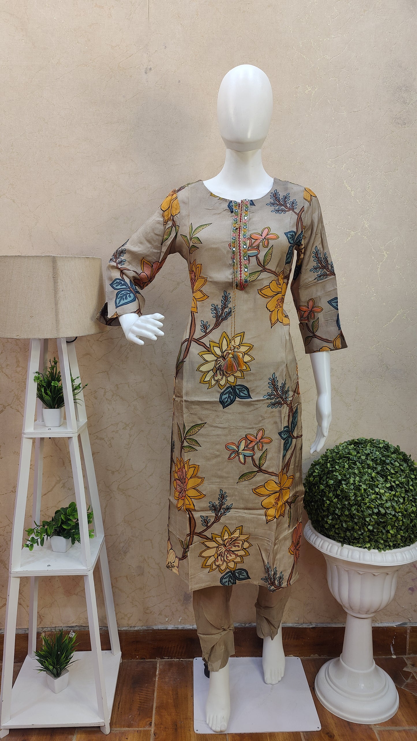 Pure Muslin kurti with pant and dupatta COTM91325S38