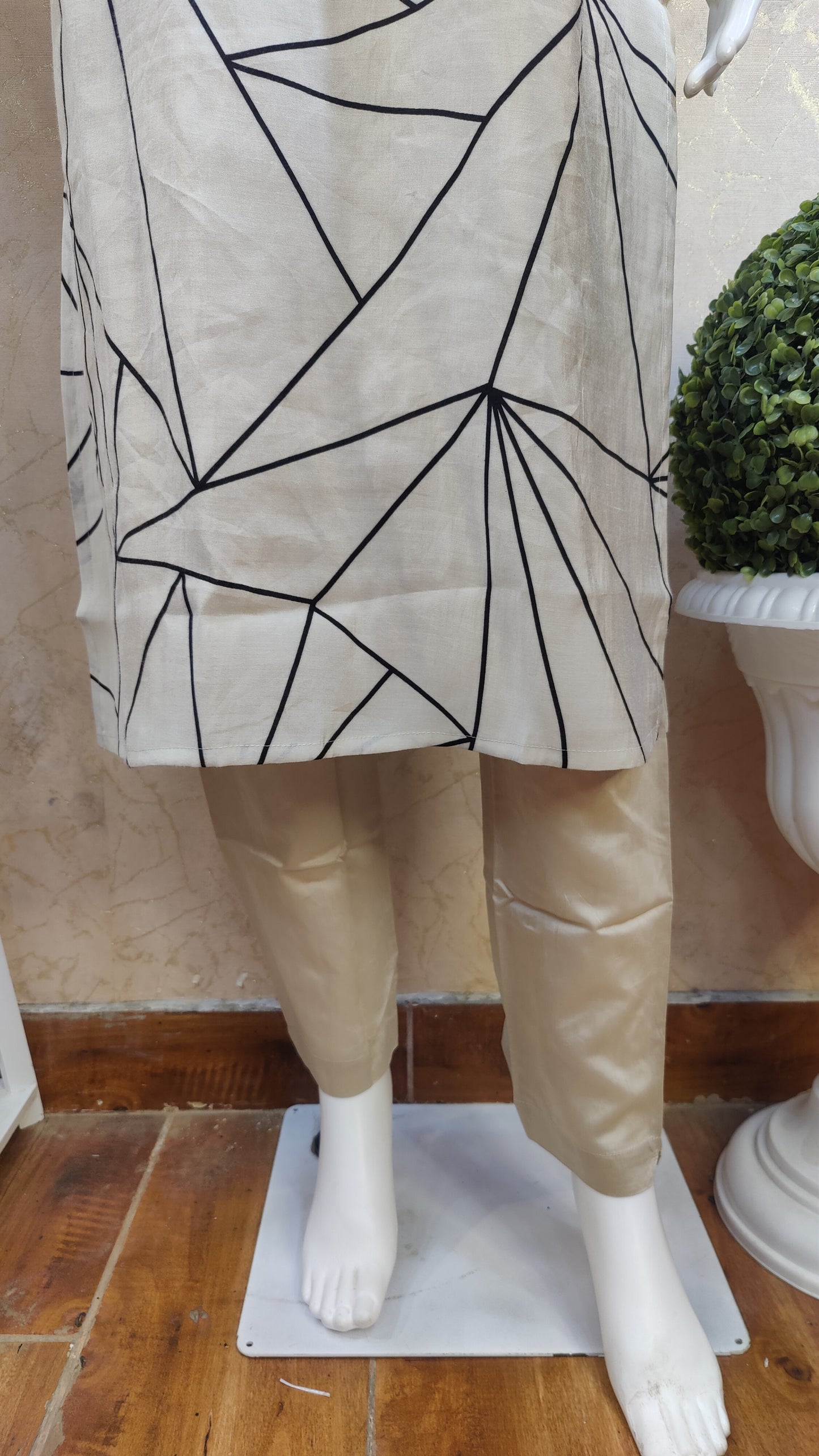Muslin Kurti with pant and dupatta M7795AUR