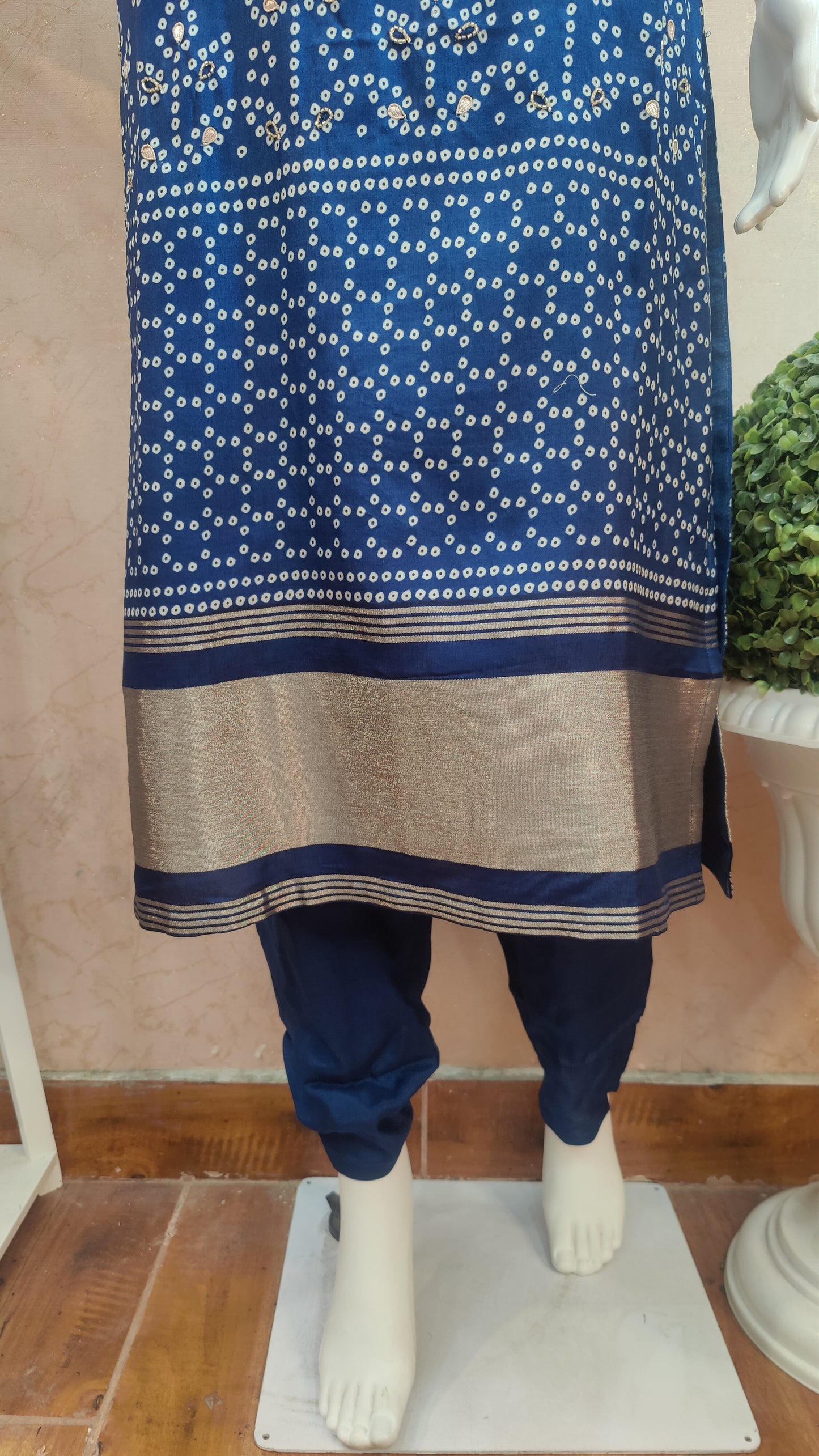 Pure Silk kurti with pant and dupatta M91930/AUR