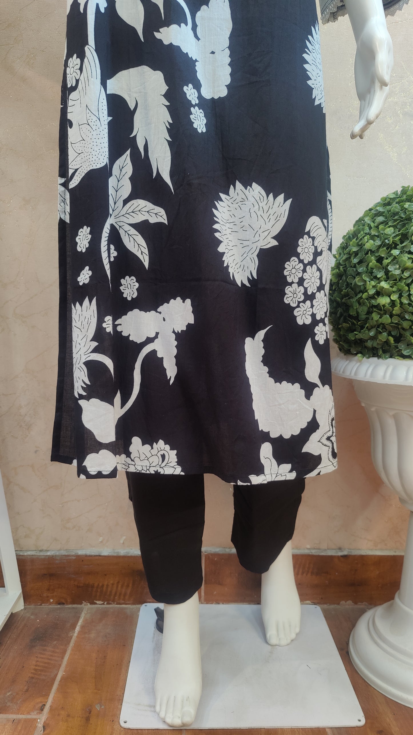 Pure Cotton Kurti with pant and dupatta M91025/AUR