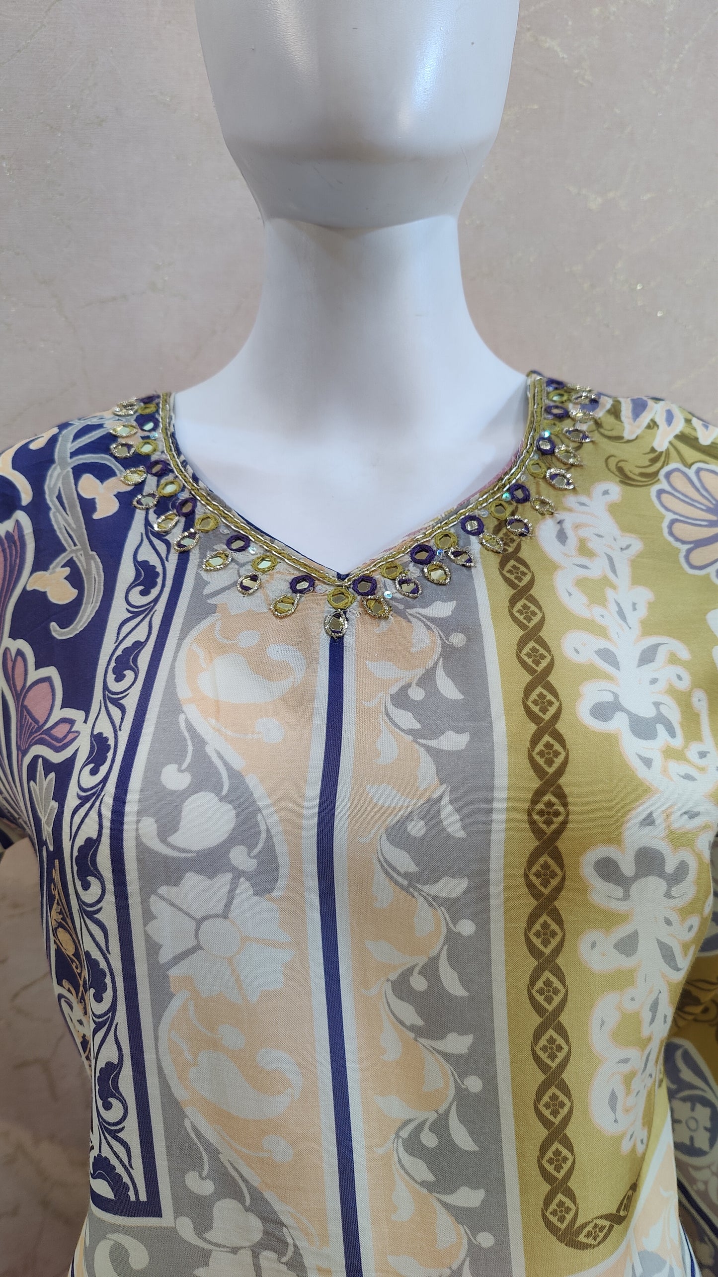 Pure Muslin Kurti with pant and dupatta M91600AUR