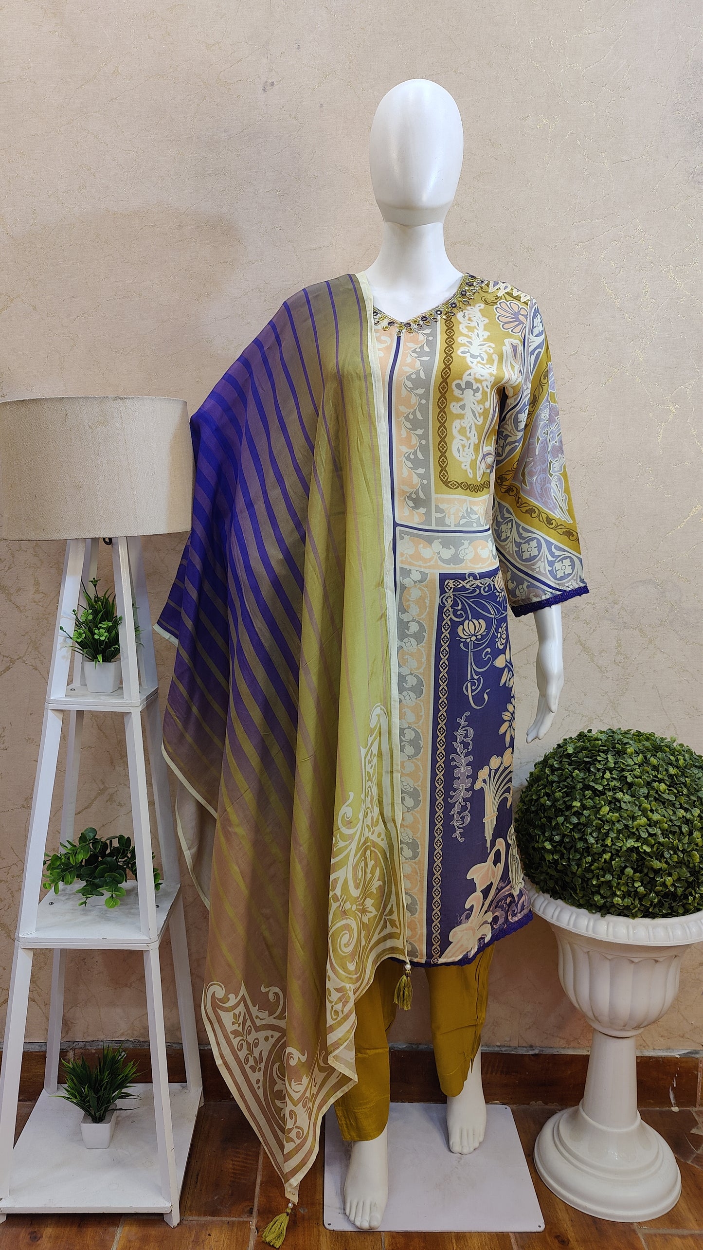 Pure Muslin Kurti with pant and dupatta M91600AUR