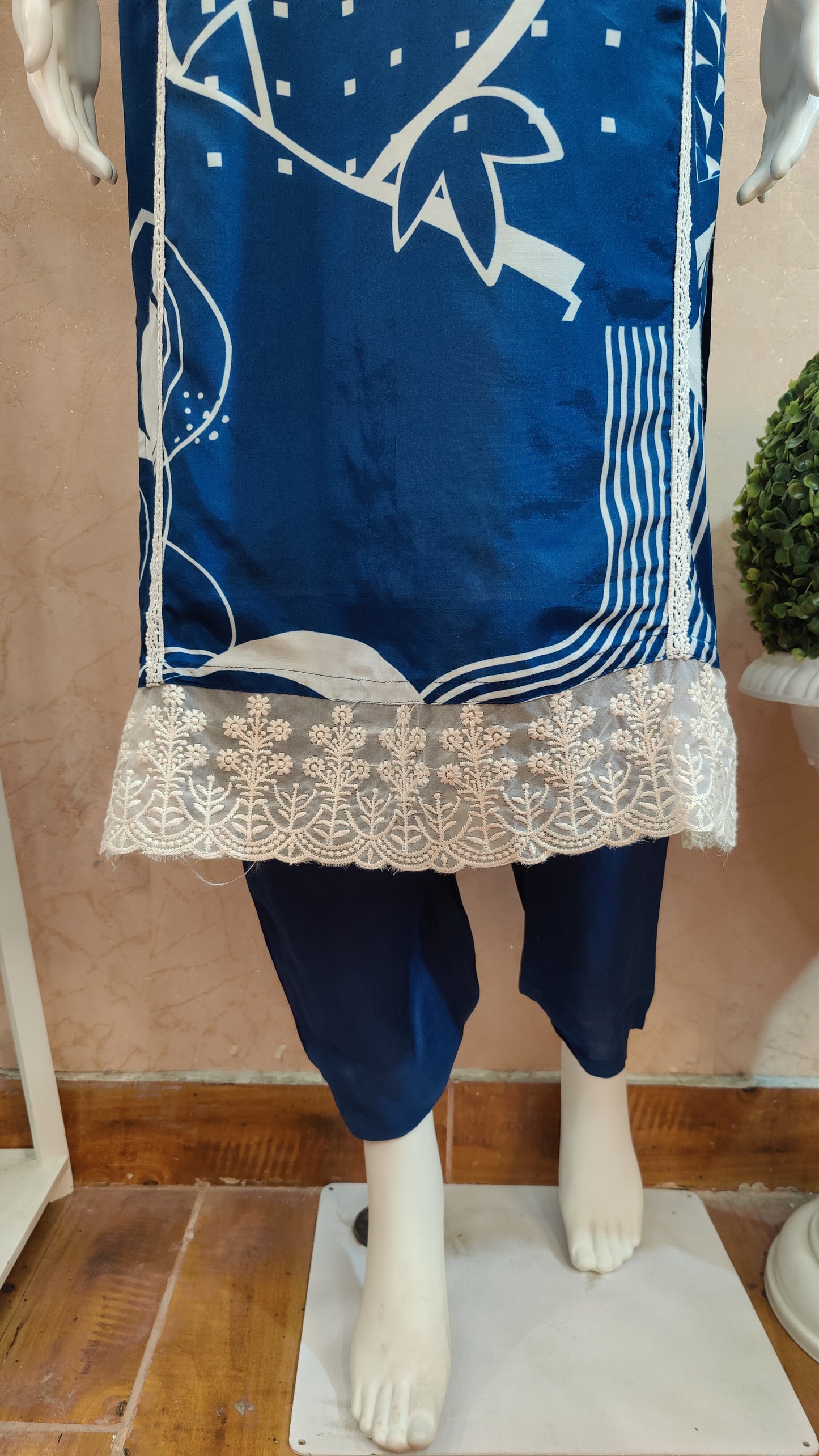Pure Muslin Kurti with pant and dupatta M91325/AUR