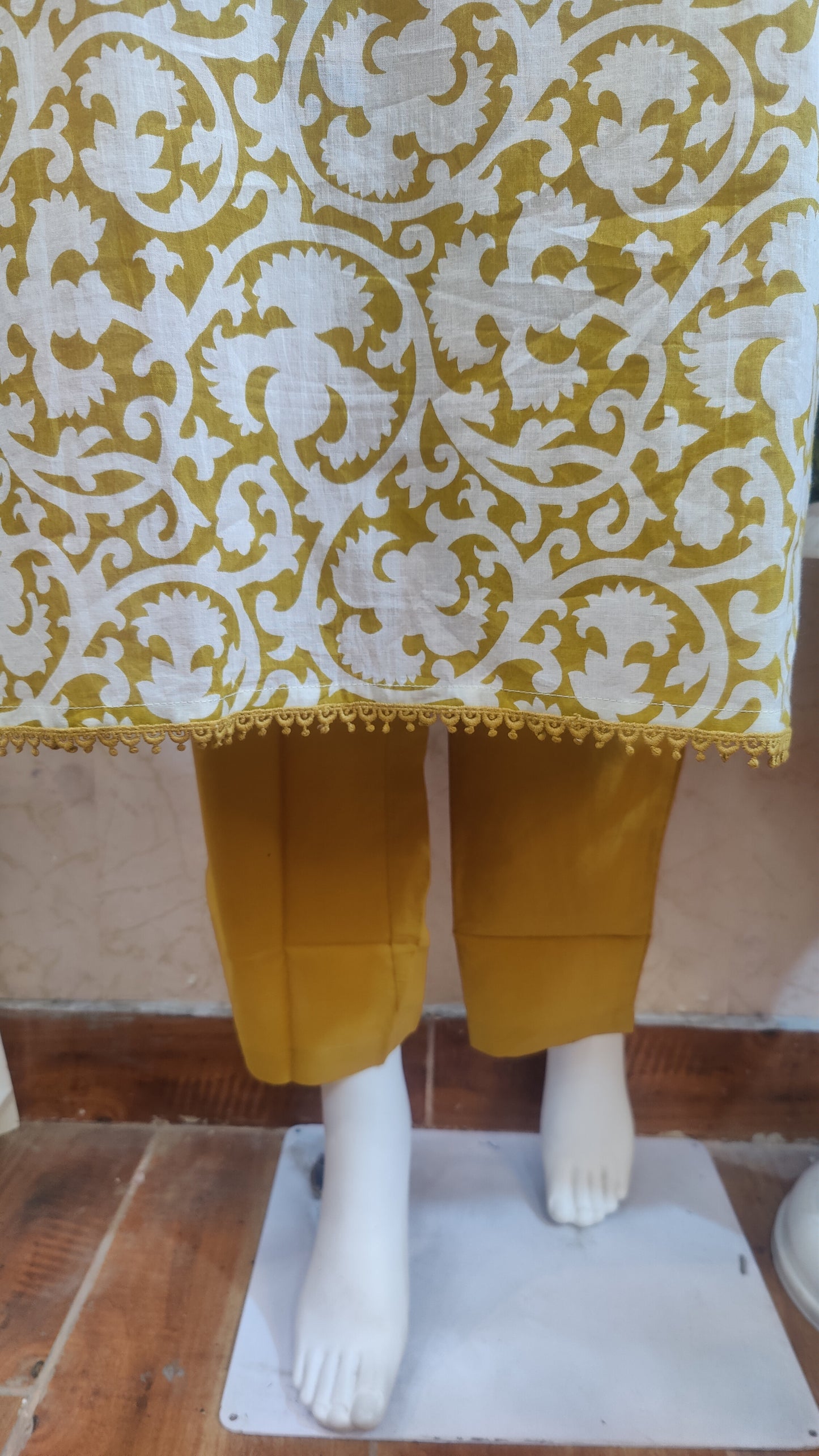 Pure Cotton Kurti with pant and dupatta M8895/GB