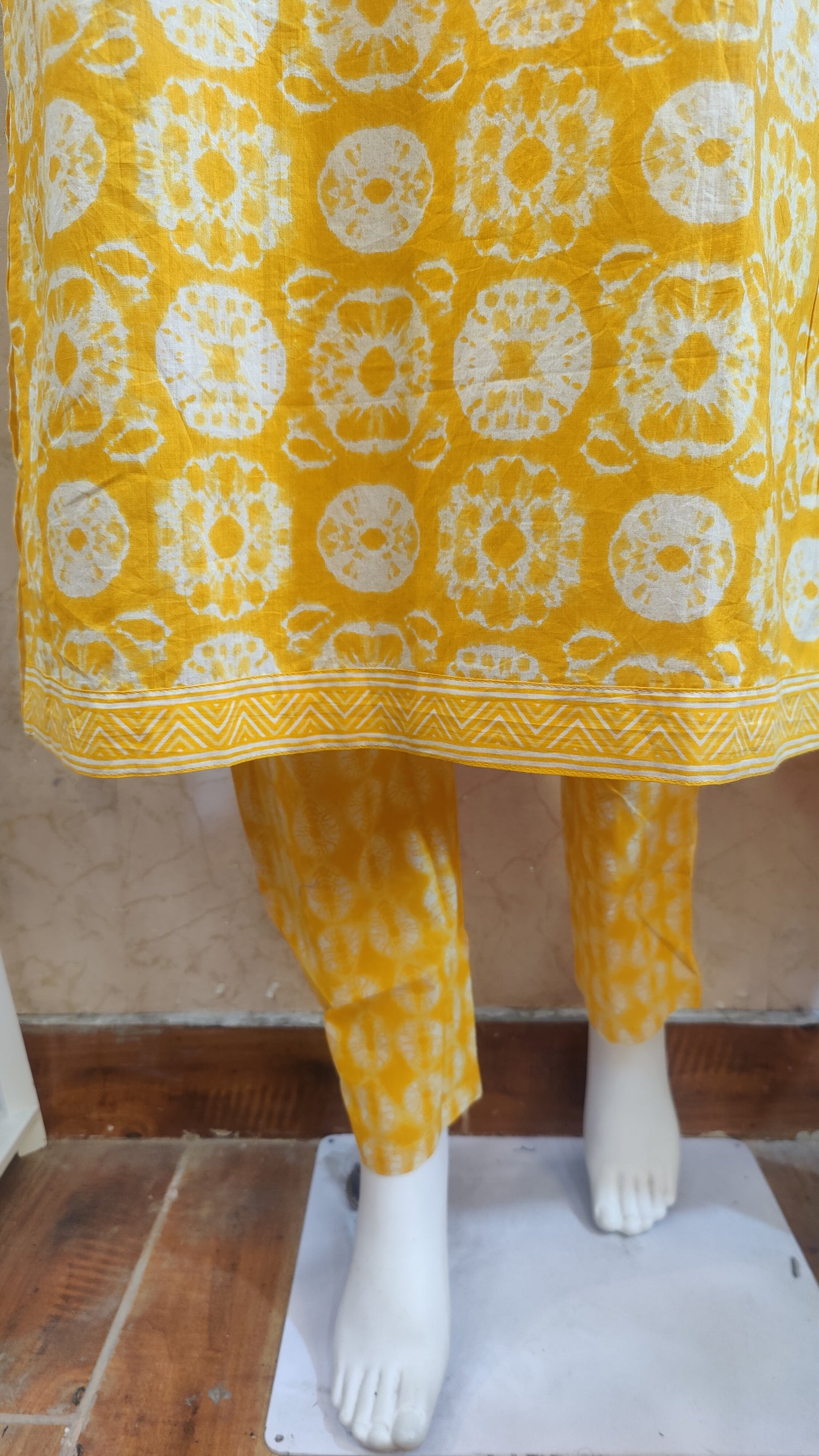 Pure Cotton Kurti with pant and dupatta M9995/AUR