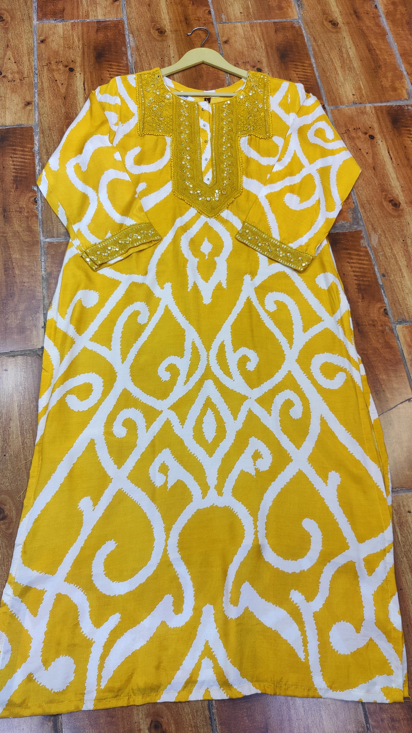 Pure Muslin kurti with pant and Dupatta M91970GB