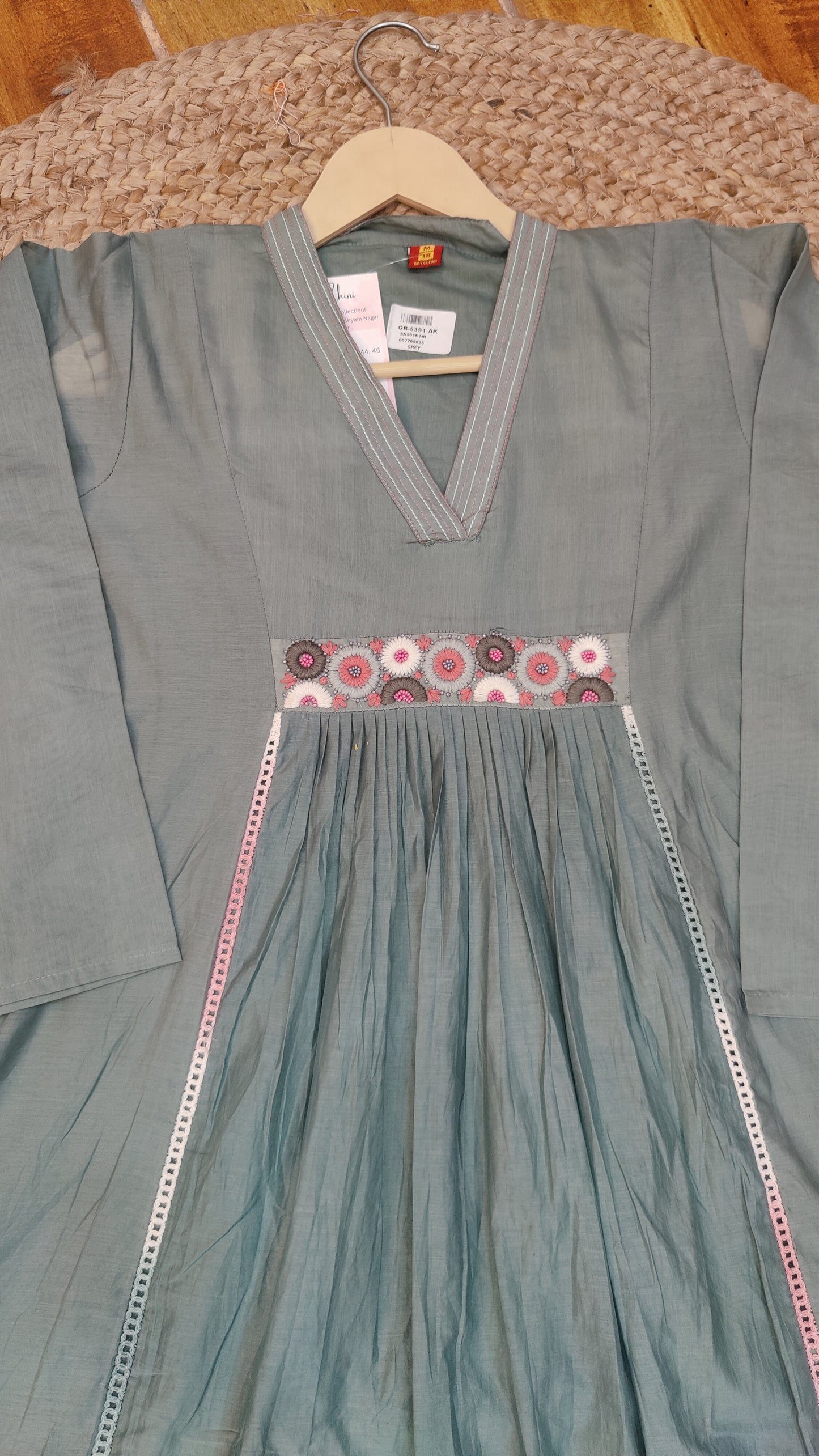 Mul Chanderi Kurti With pant and Dupatta M91790/GB