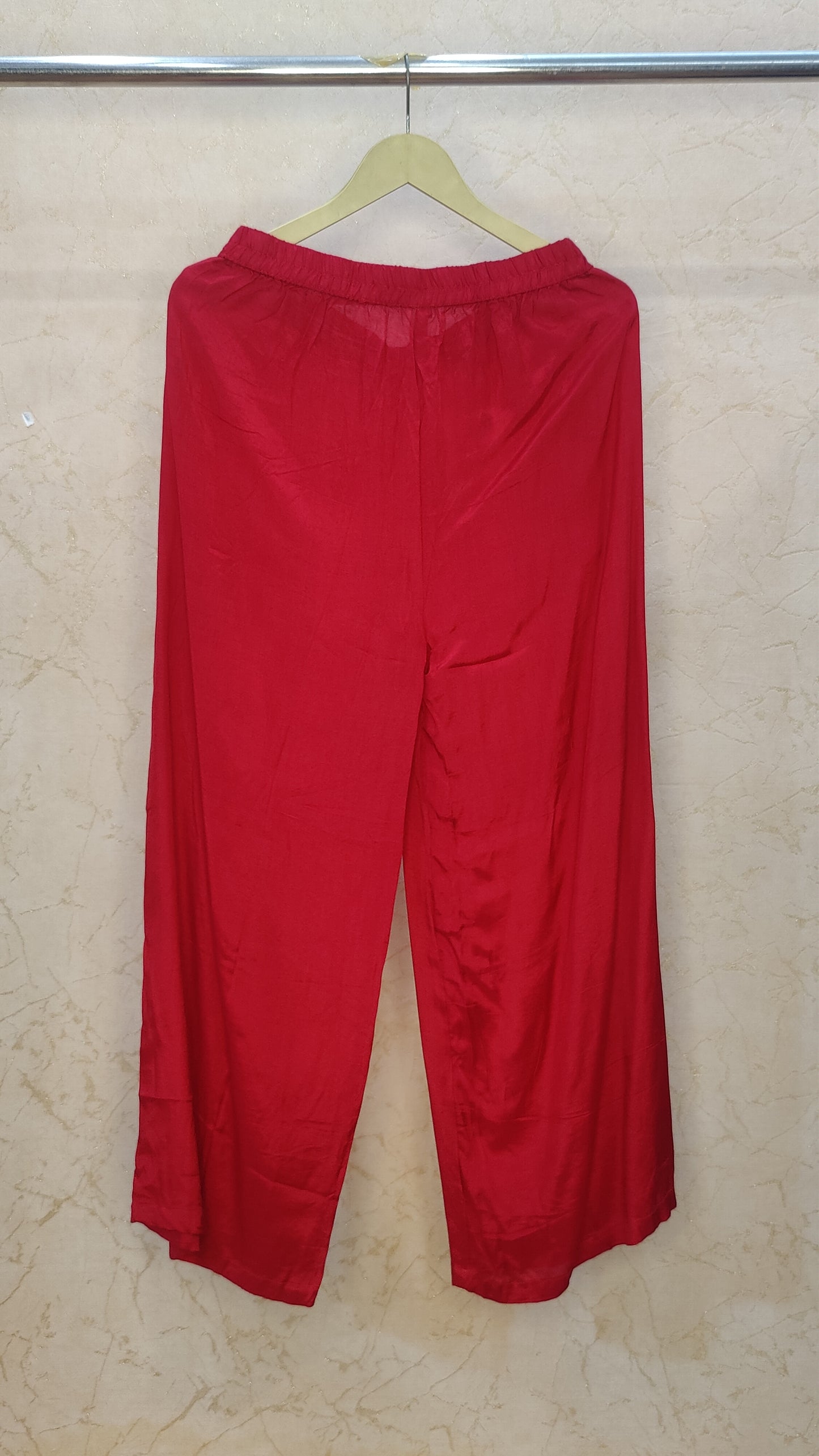 Crape Kurti with pant and dupatta set M92100GB