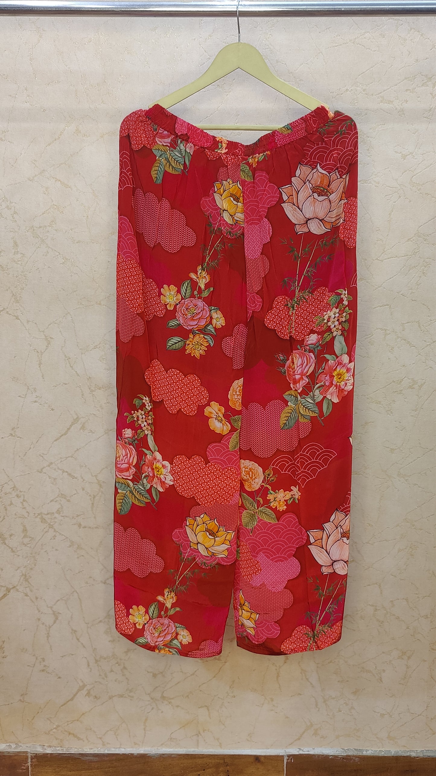 Pure Crape Kurti with pant and dupatta set M92200