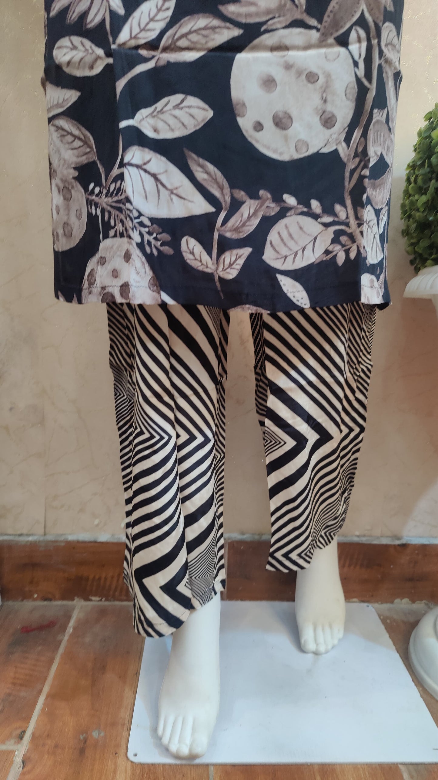 Pure Crape Co-ord set M91525/AUR