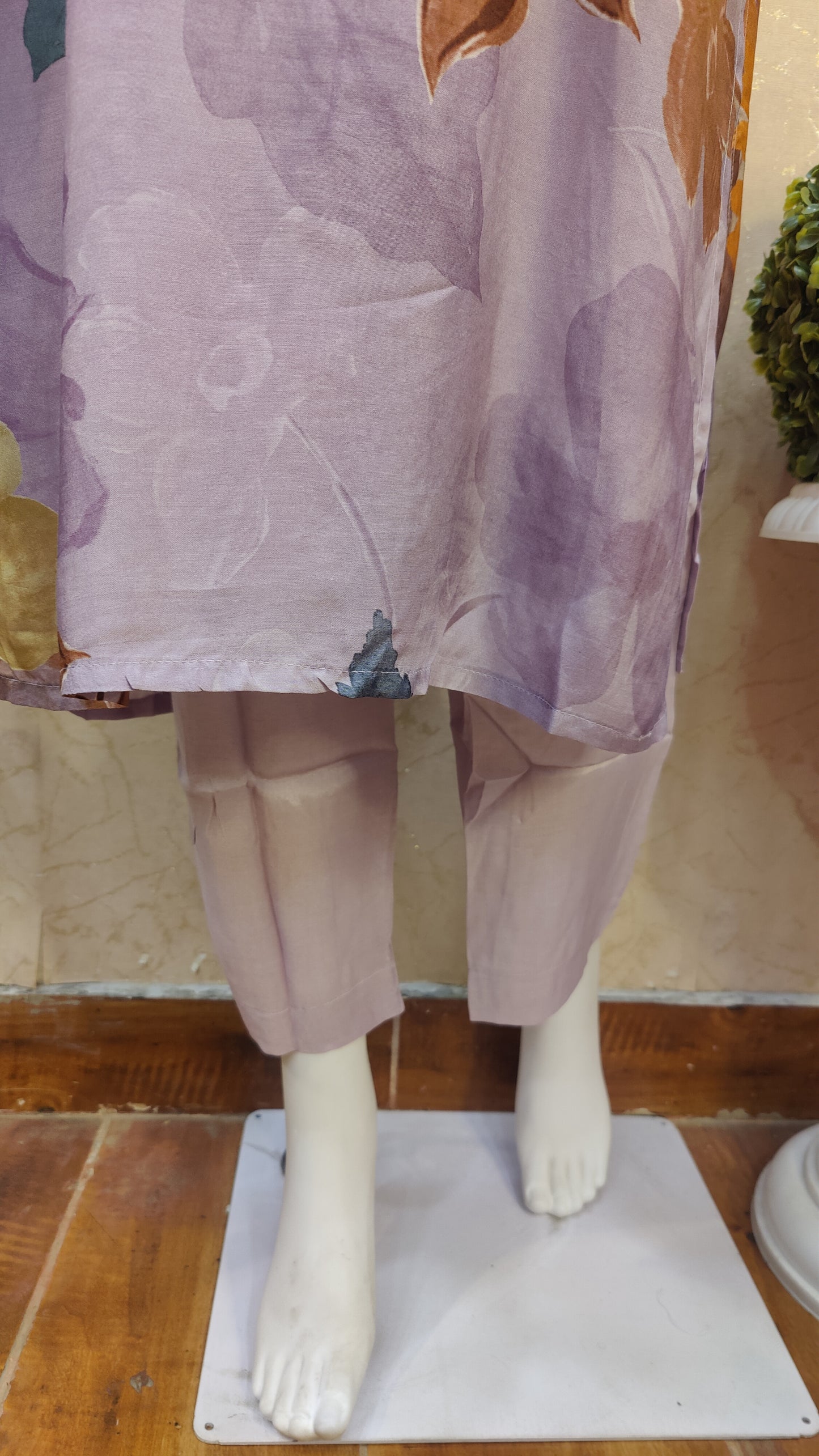 Pure Muslin Kurti with pant and Dupatta M91565AUR