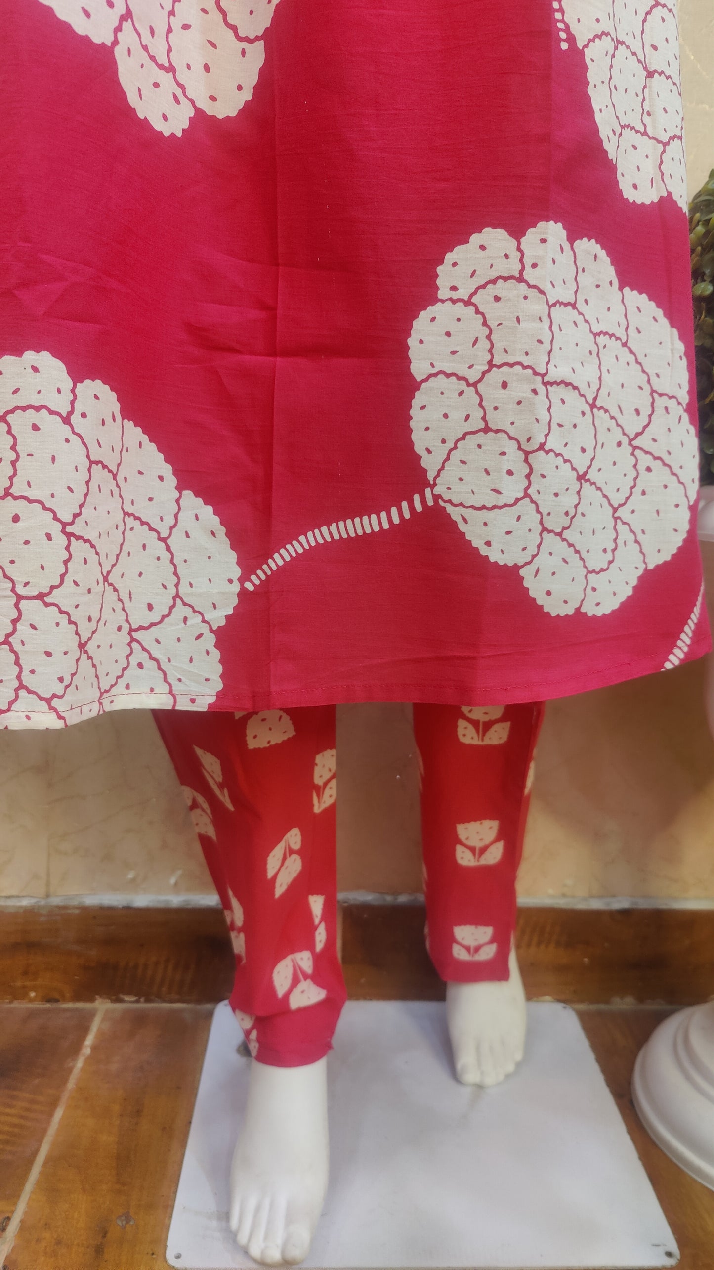 Pure Cotton kurti with pant and Dupatta M9970/GLS