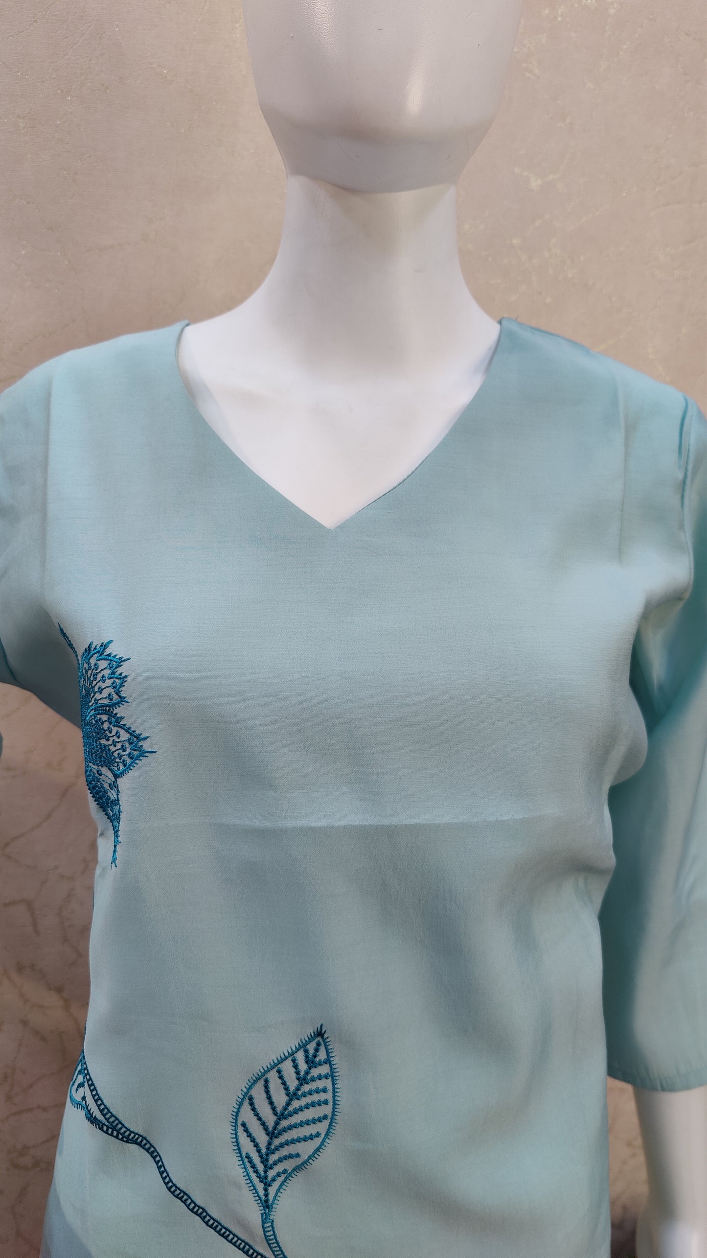 Silk Kurti with pant and Dupatta M91300GBSILK