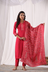 Muslin Kurti with pant and Dupatta.