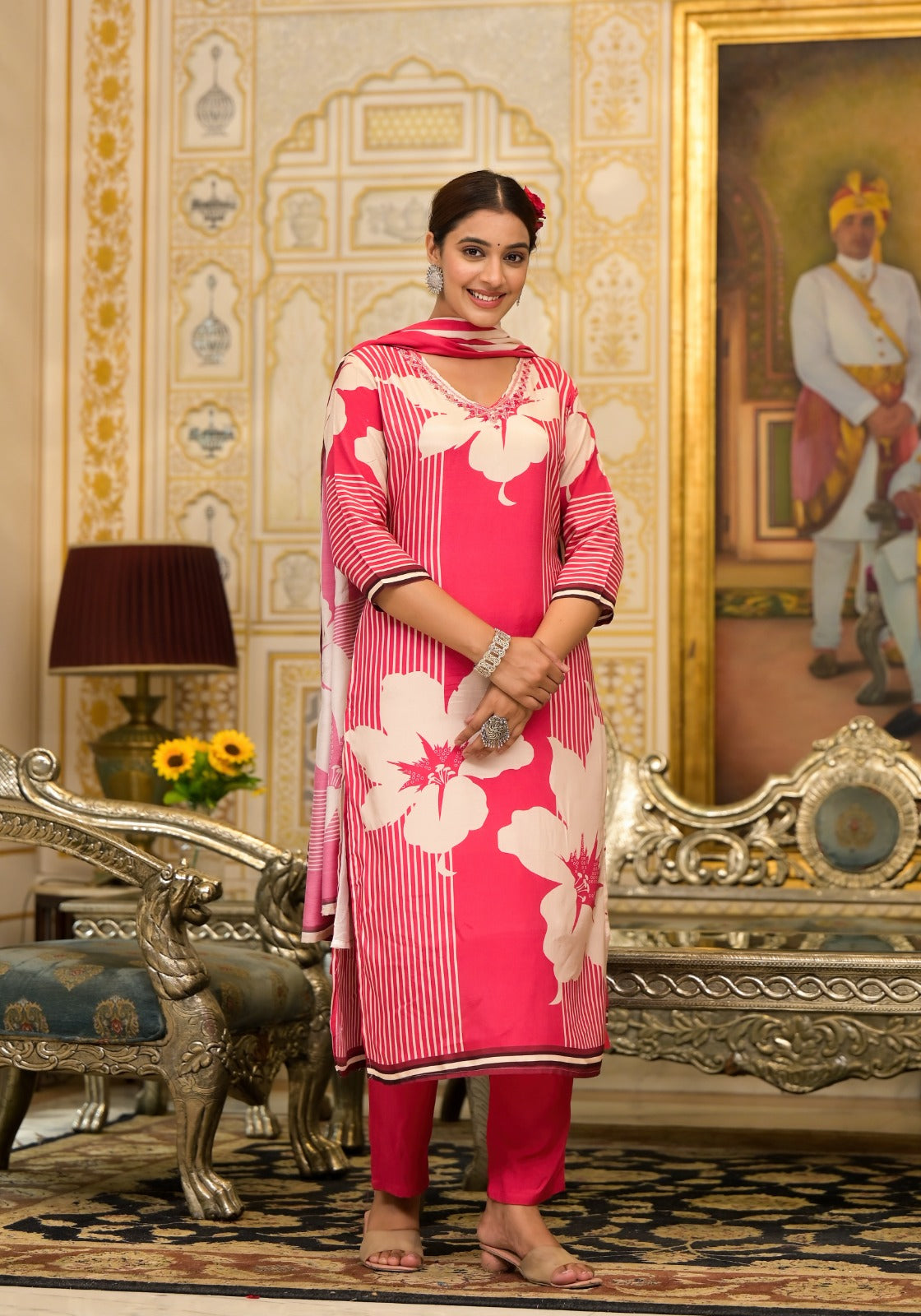 Muslin Kurti with pant and Dupatta OM91565