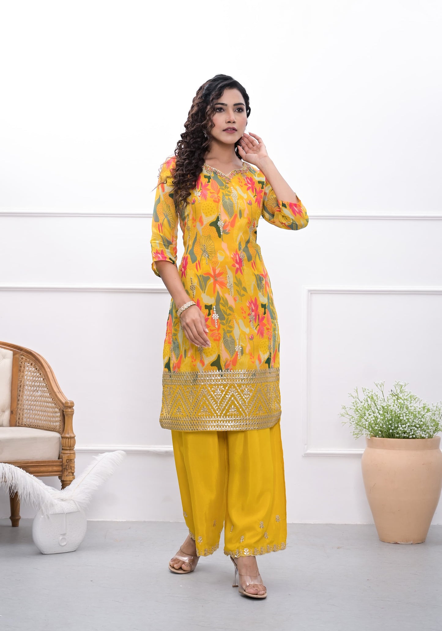 Pure Chinon kurti with pant and Dupatta M91930AUR