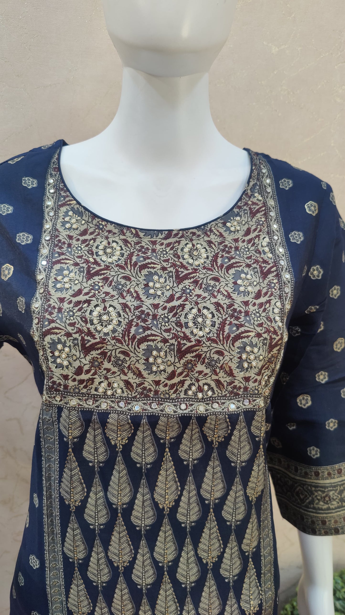 Muslin kurti with pant and Dupatta JM91195