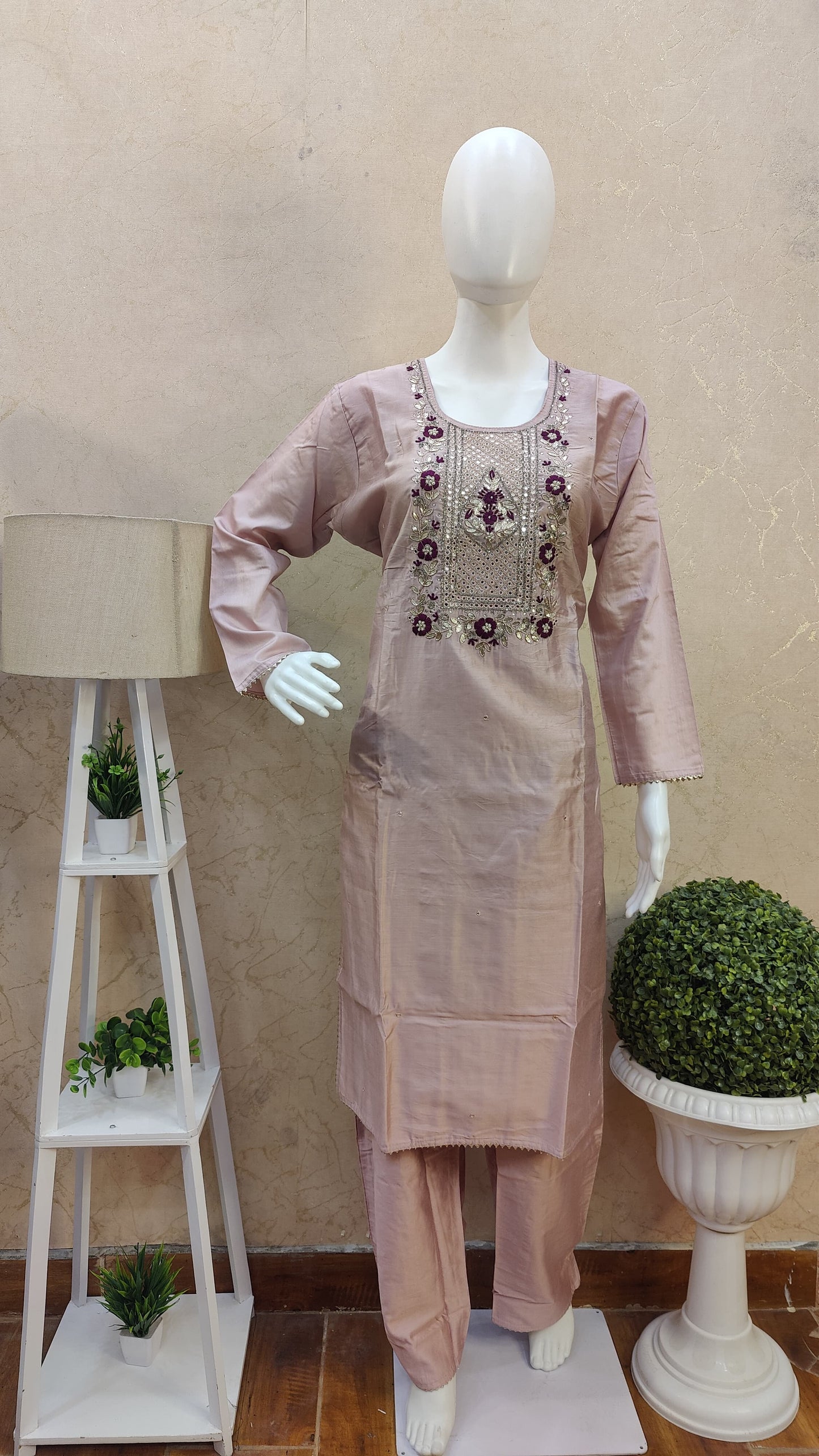 Chanderi kurti with pant and Dupatta HM91750