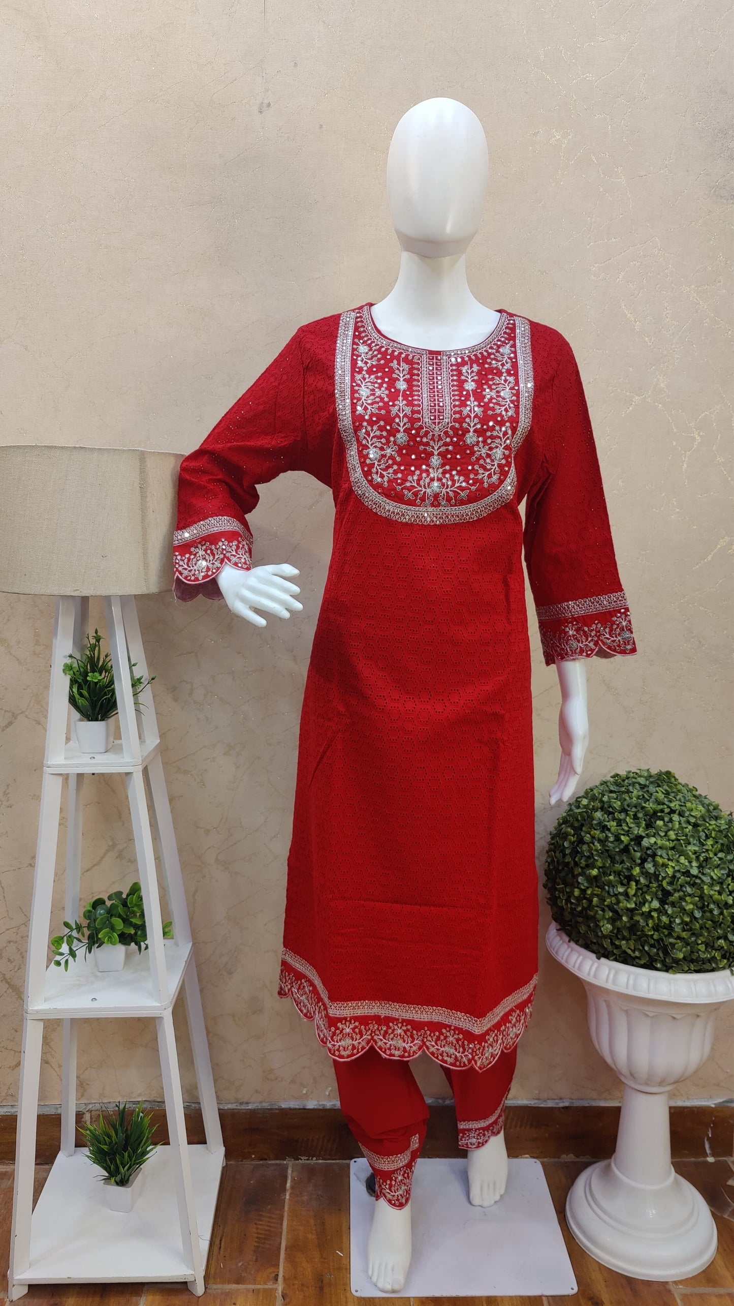 Schiffli kurti with pant and Dupatta HM91500