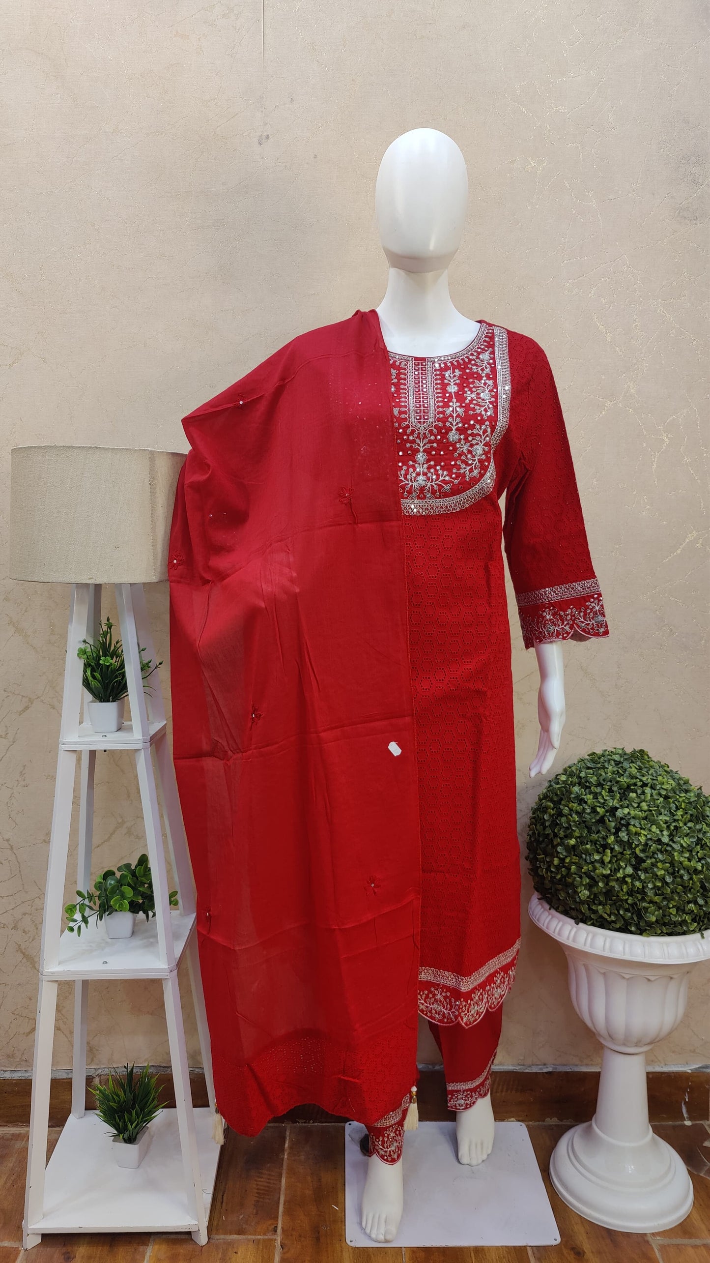 Schiffli kurti with pant and Dupatta HM91500