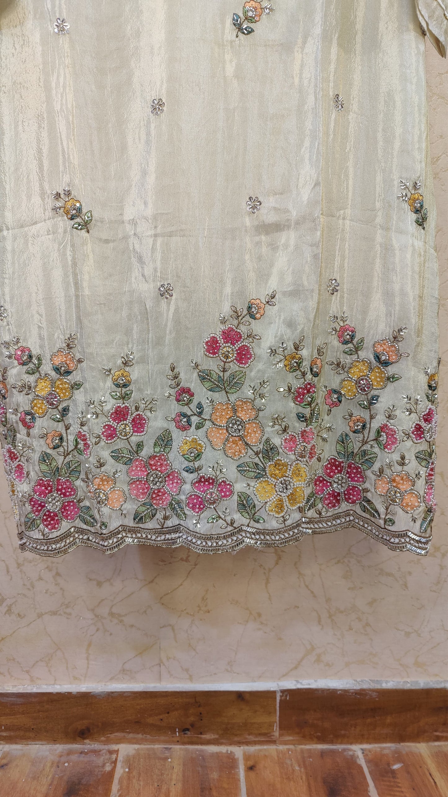 Tissue Silk Kurti with pant and dupatta set M92400AUR