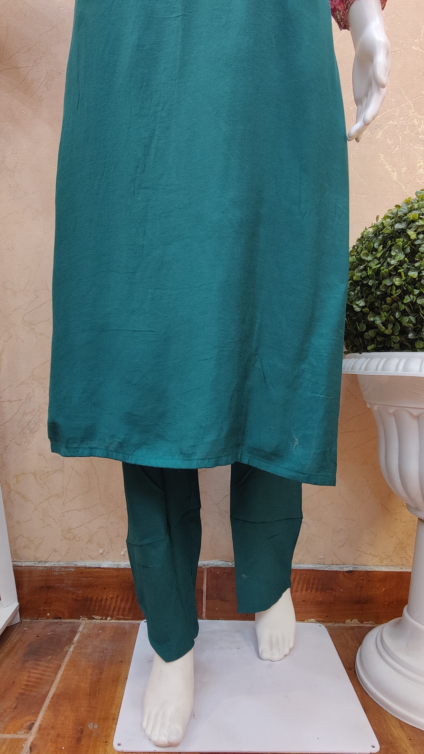 Pure Muslin Kurti with pant and Dupatta M91640GB