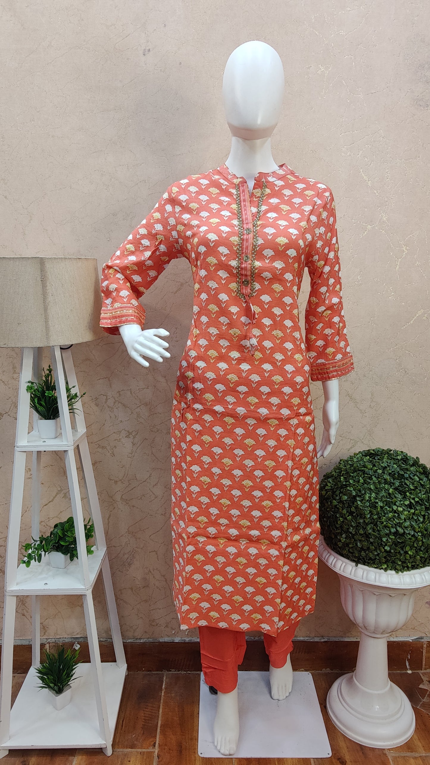 Muslin kurti with pant and dupatta COTM1250