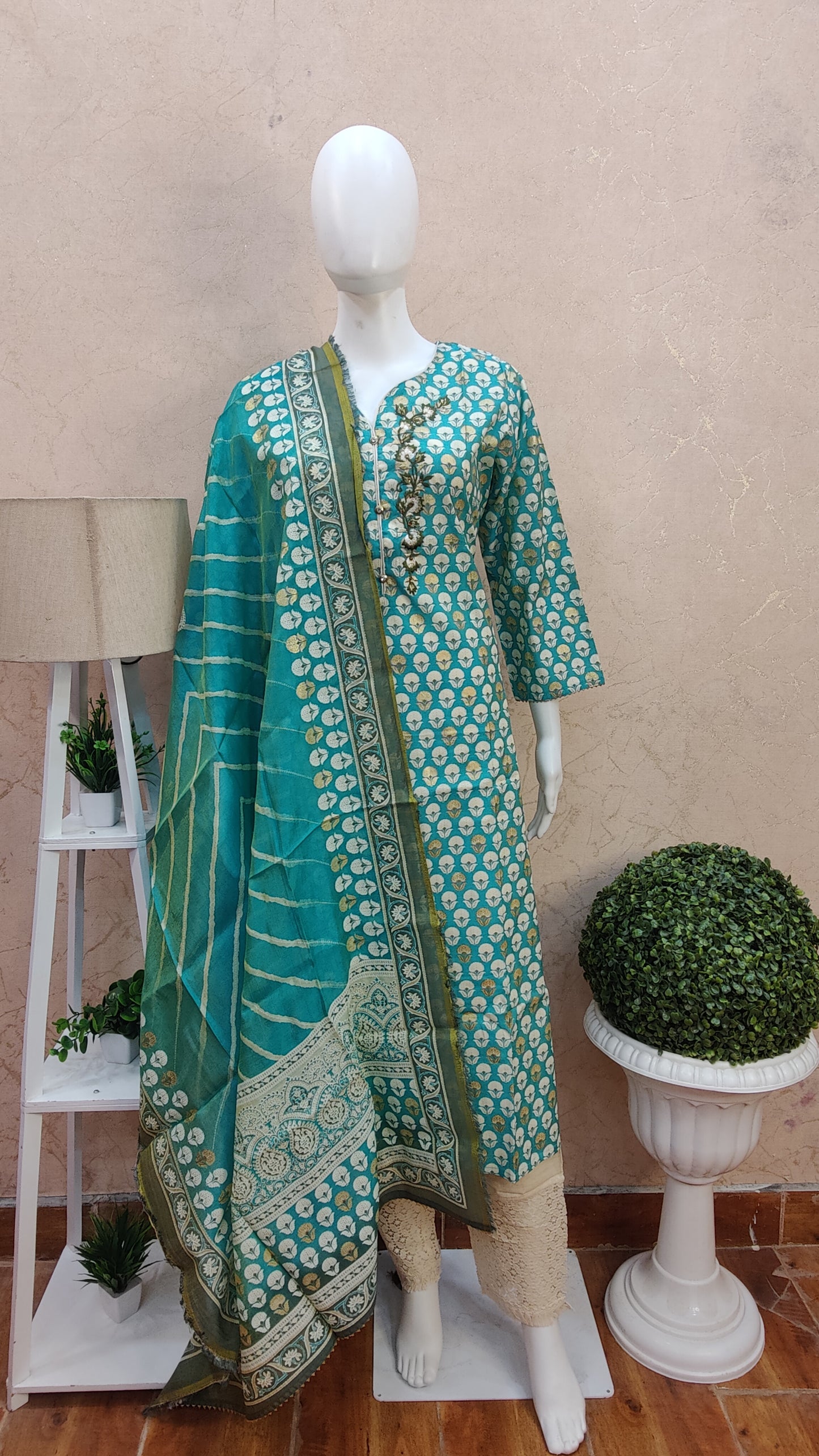 Pure Muslin kurti with pant and dupatta COM91970S42