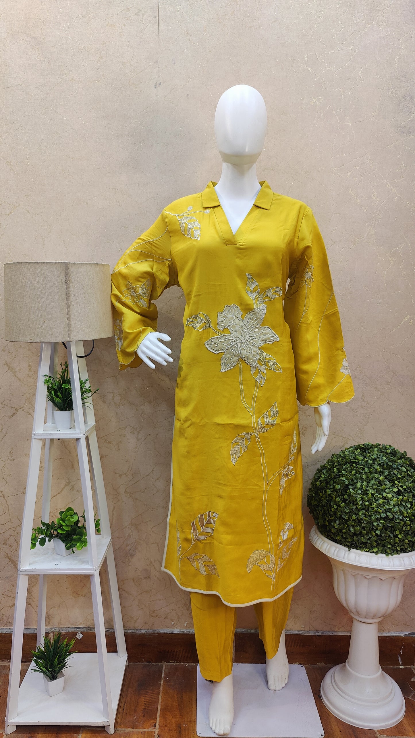 Pure Muslin kurti with pant and Dupatta M92100GB