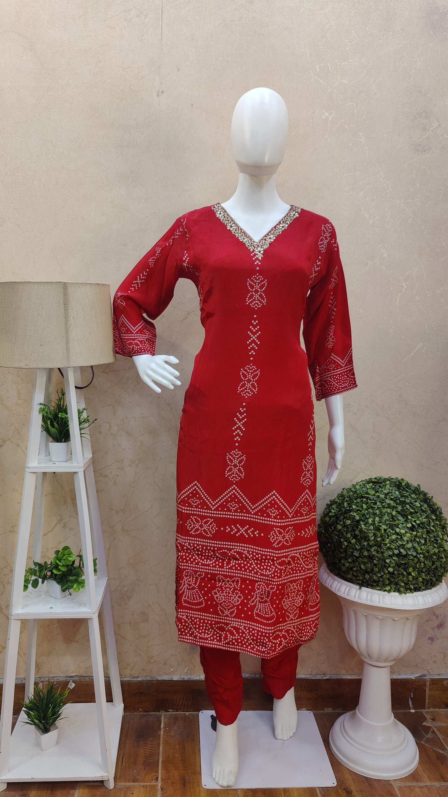 Pure Gajji Silk Kurti with pant and Dupatta SM92100SS