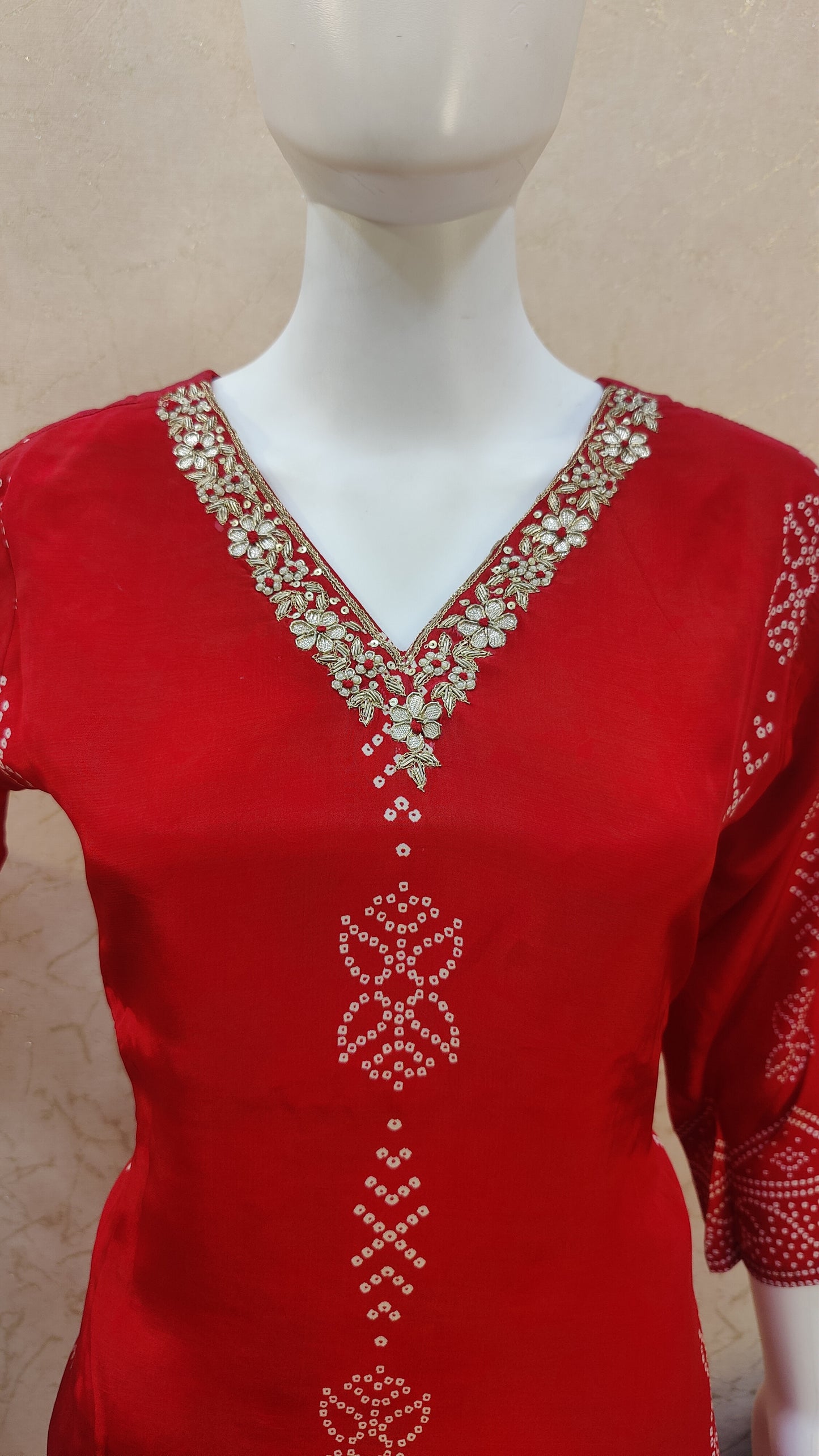 Pure Gajji Silk Kurti with pant and Dupatta SM92100SS