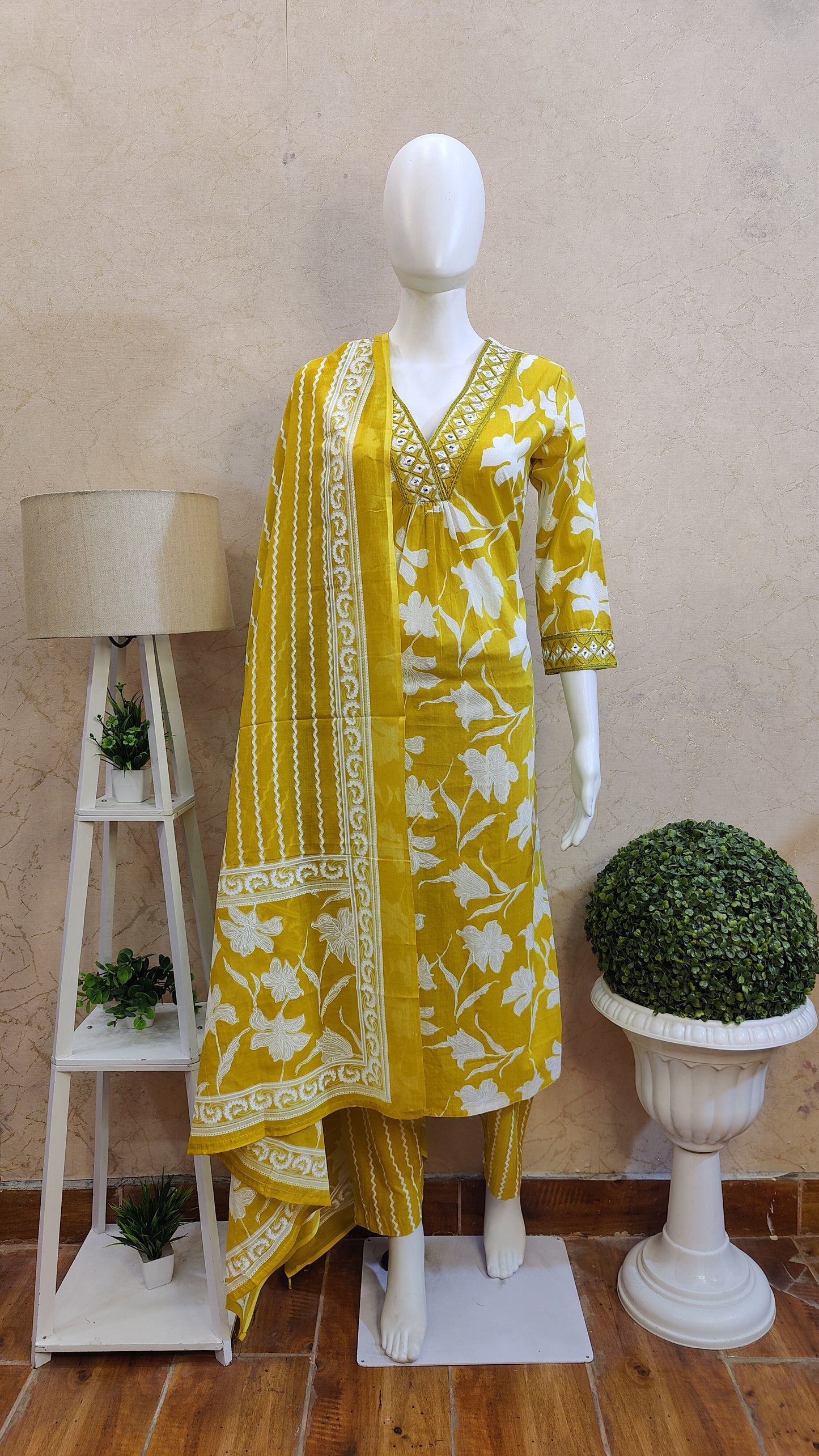 Pure Cotton Kurti with pant and dupatta M8815AUR