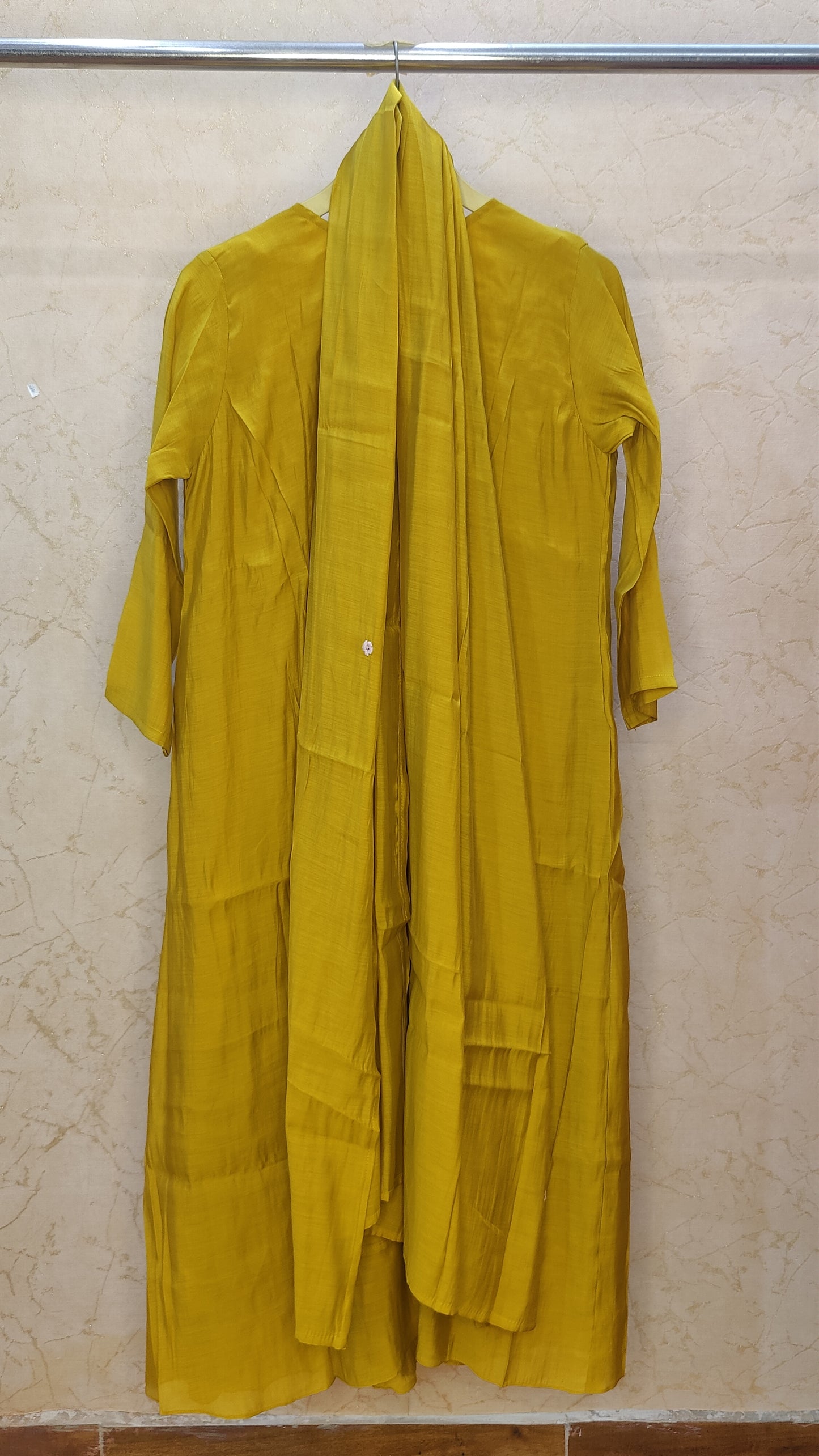 Mul Chanderi Kurti With Pant And Dupatta set M91750SF