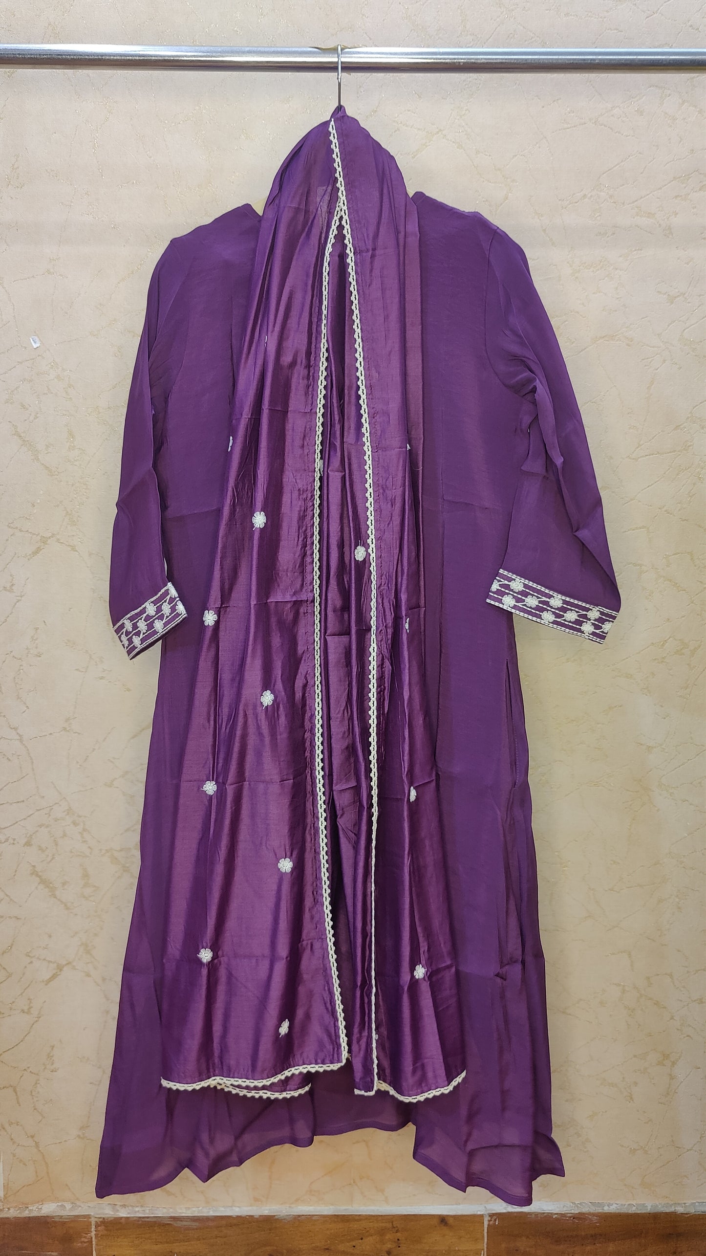 Mul Chanderi Kurti with pant and dupatta set M91425GB
