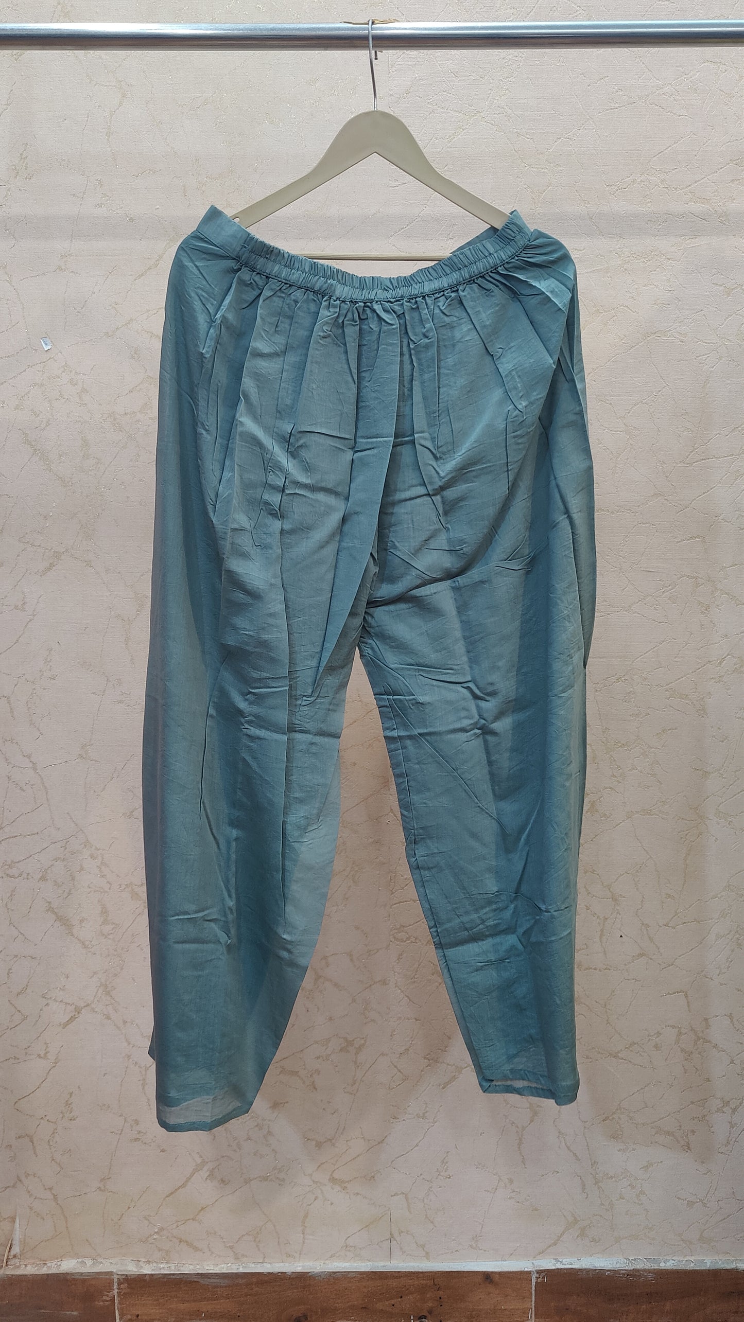 Mul Chanderi kurti with pant and dupatta set M91790GB