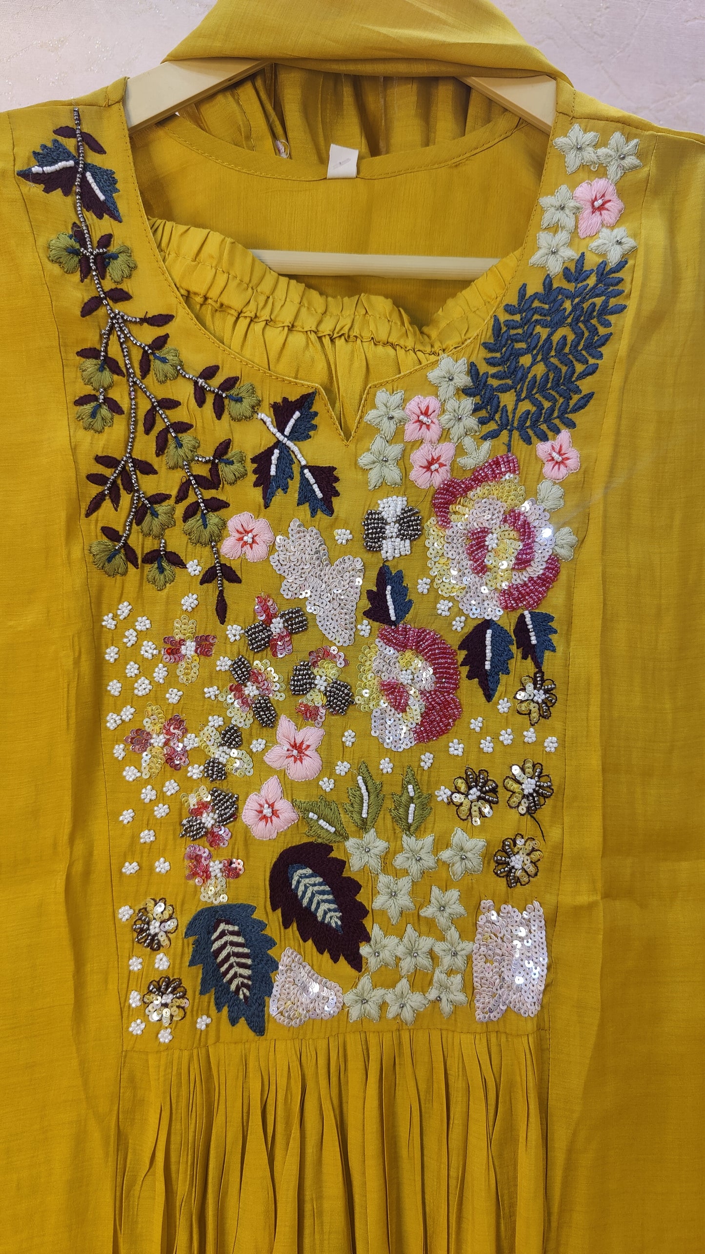 Mul Chanderi Kurti With Pant And Dupatta set M91750SF