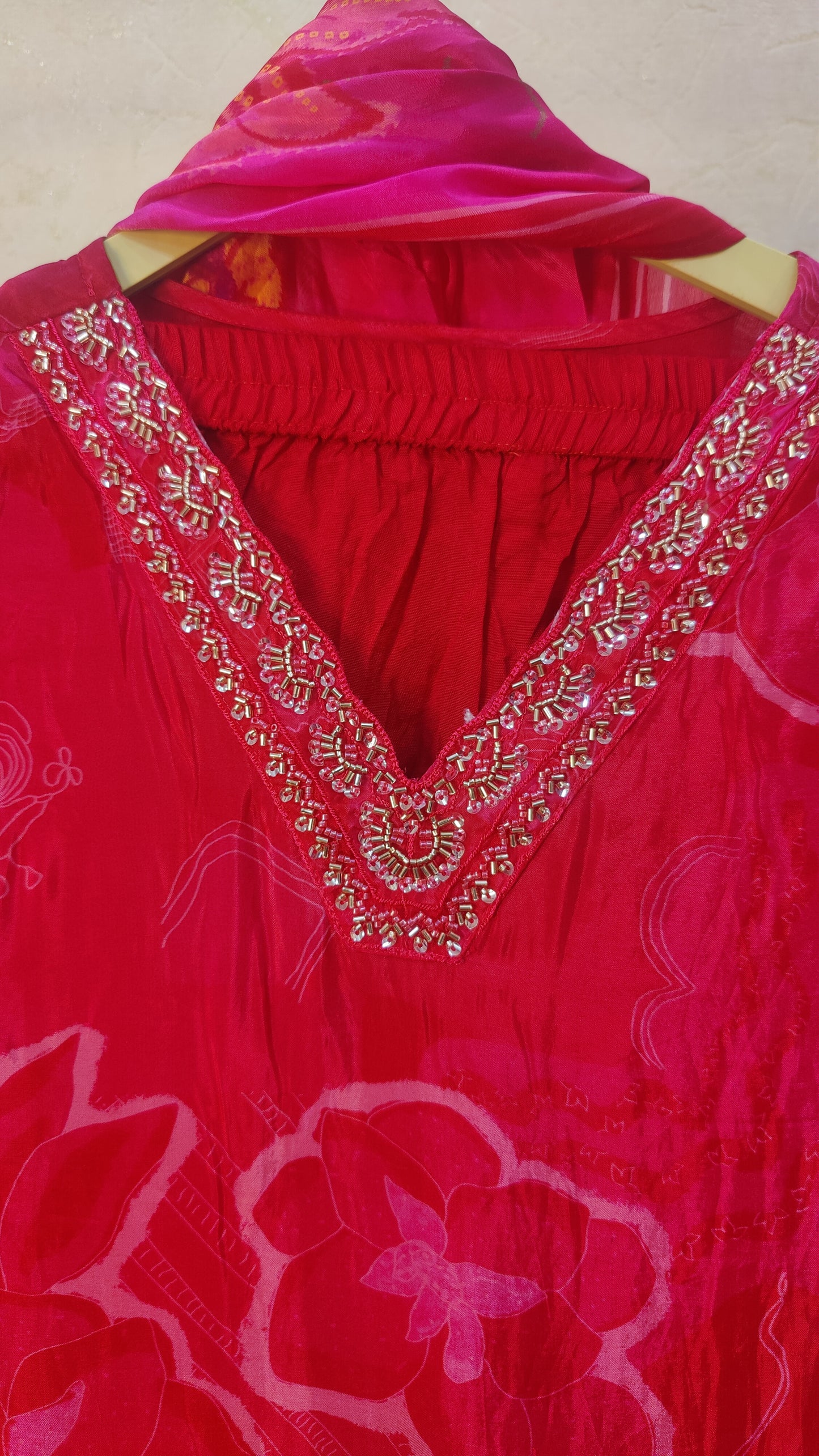 Crape Kurti with pant and dupatta set M92100GB