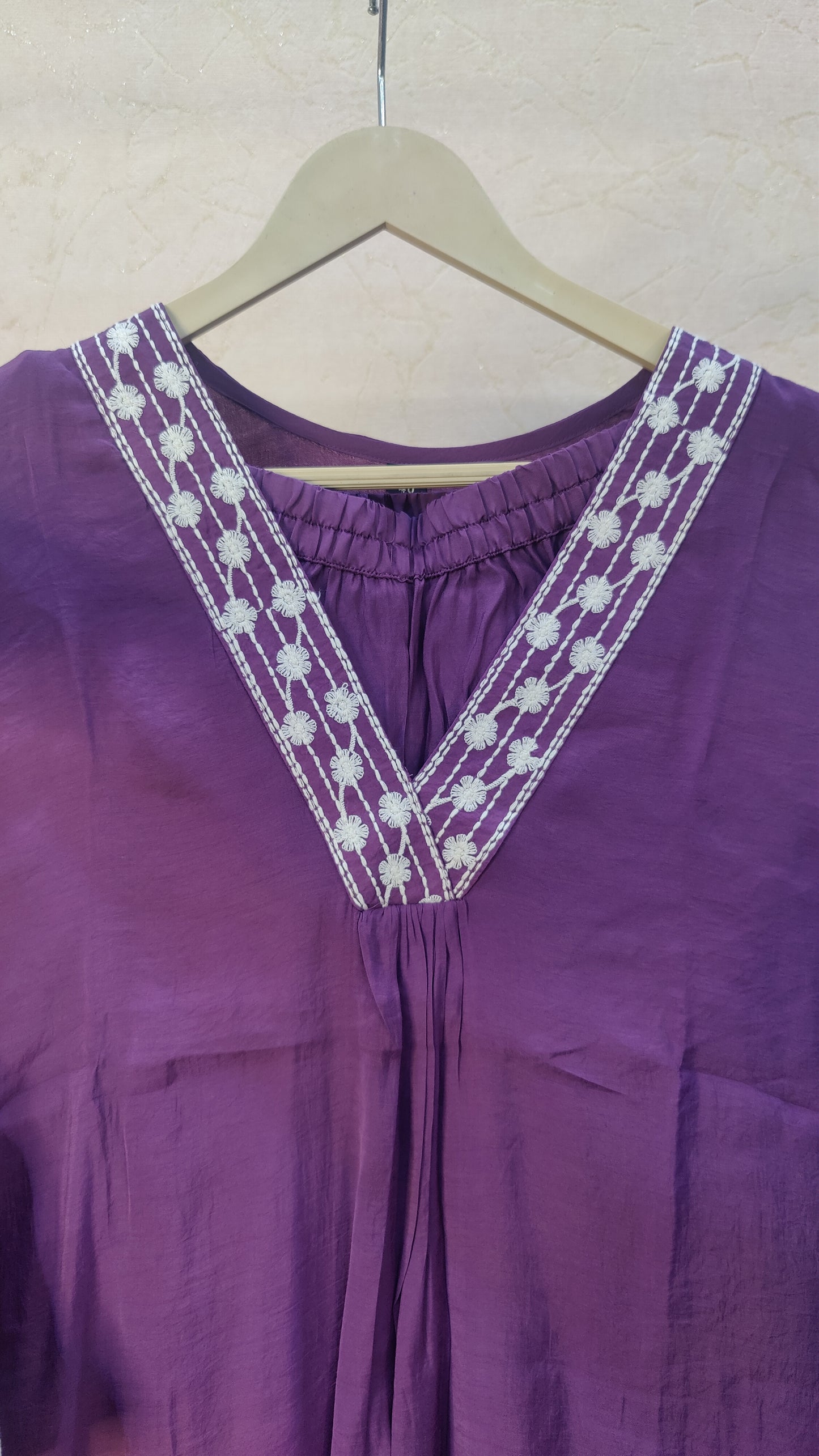 Mul Chanderi Kurti with pant and dupatta set M91425GB