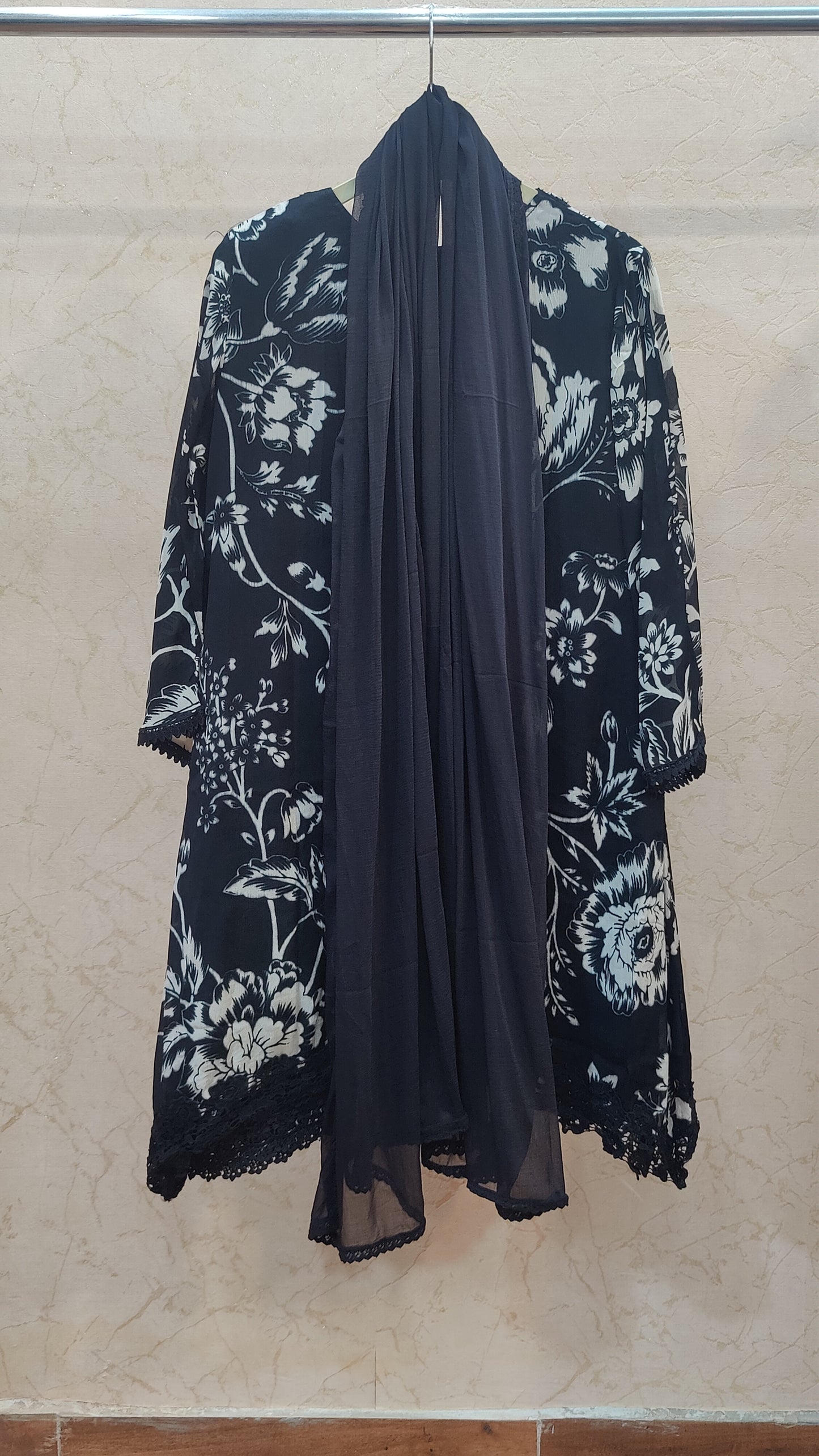 Chinon Kurti with pant and dupatta set M92300AUR