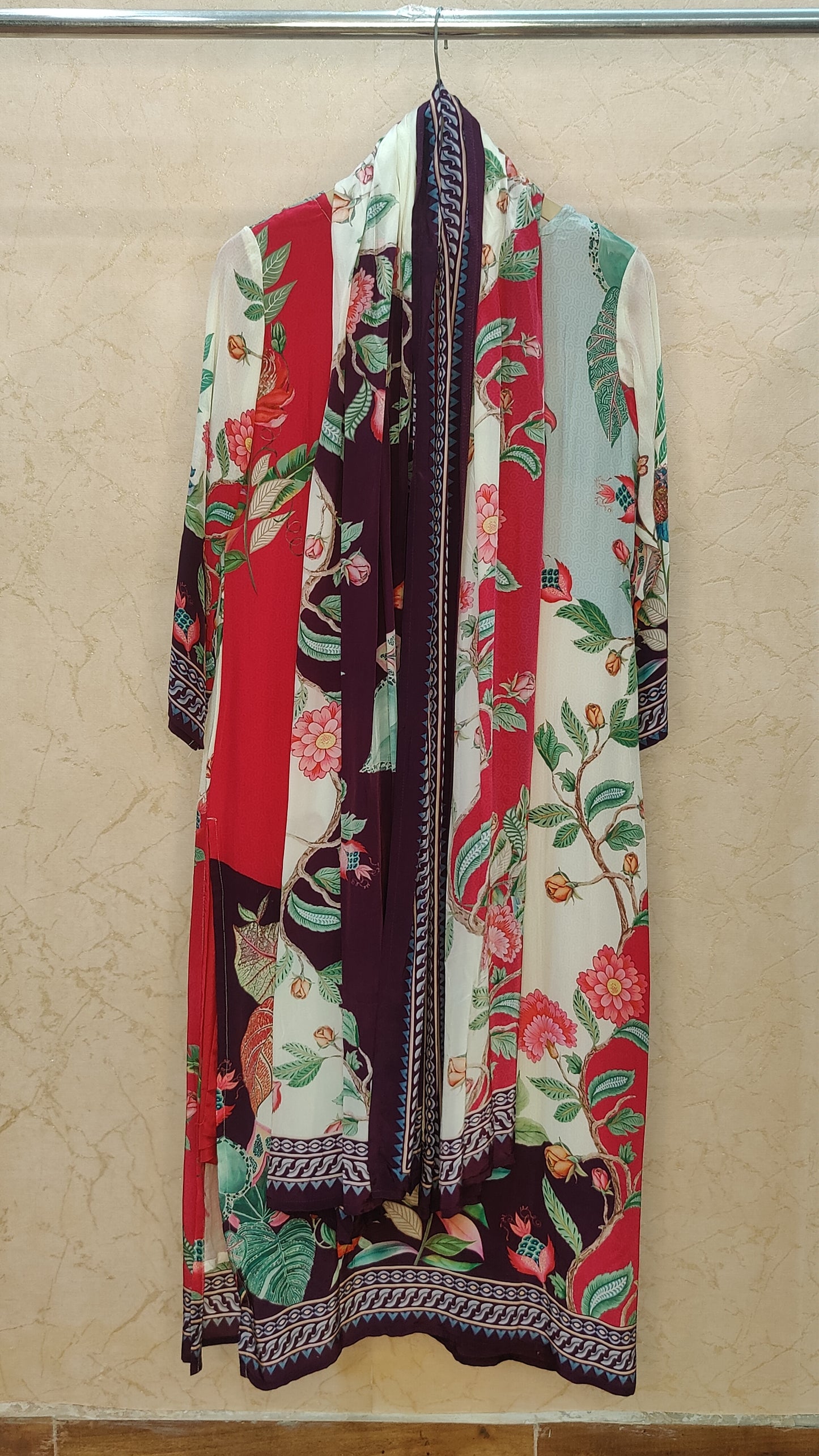 Pure Crape Kurti with pant and dupatta set M91750AUR