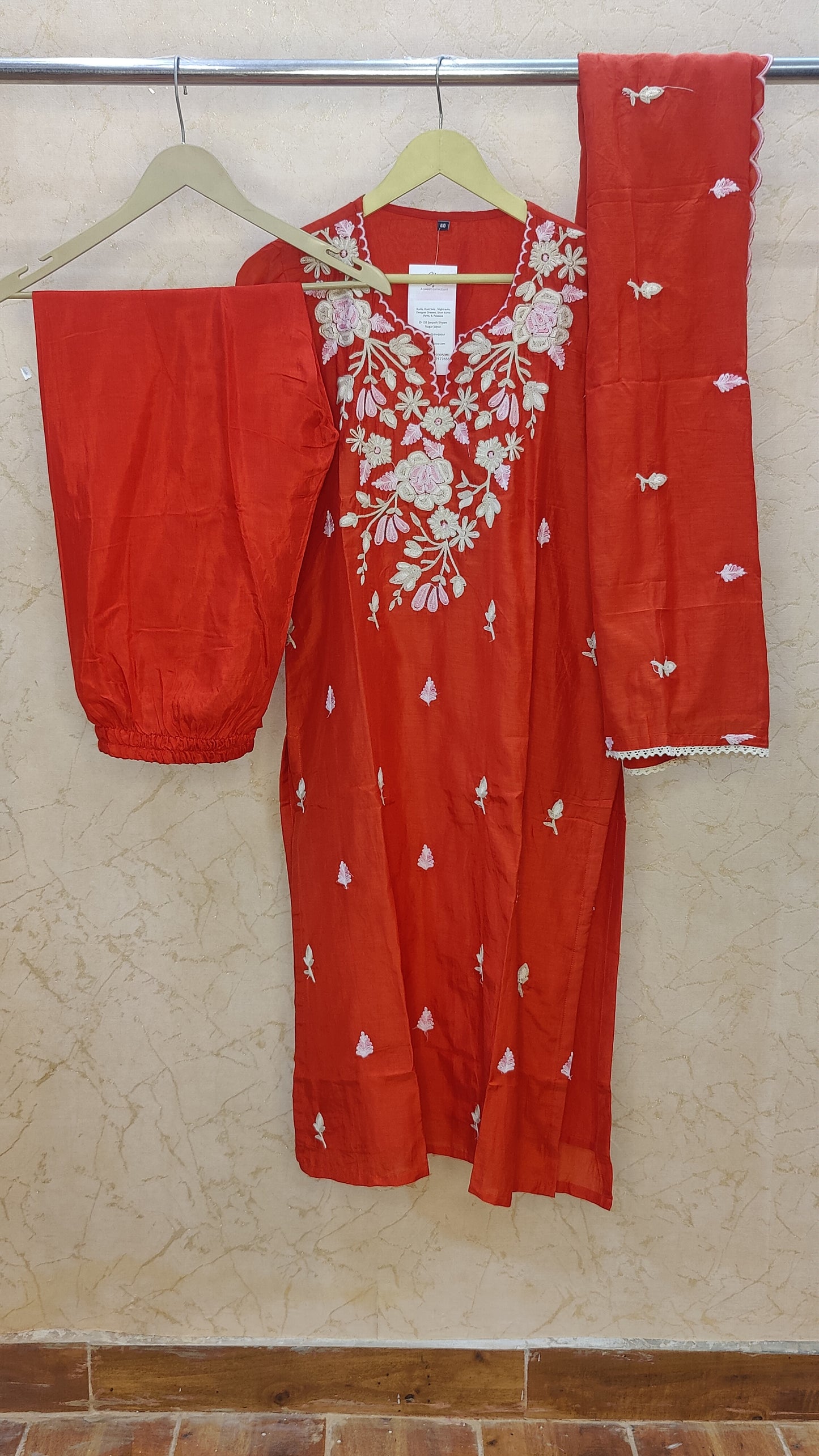 Mul chanderi Kurti with pant and Dupatta set. M91025SS