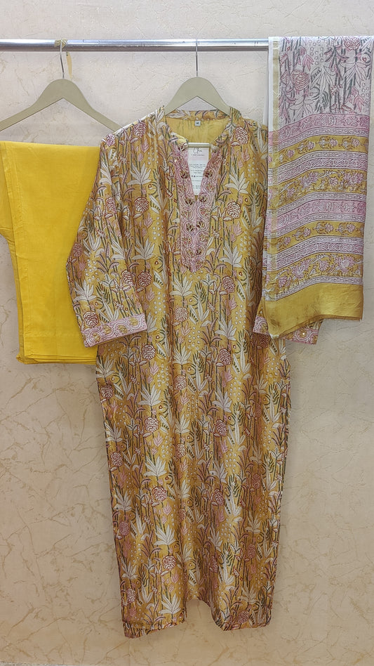Pure Chanderi Kurti with pant and dupatta M92300/SHL