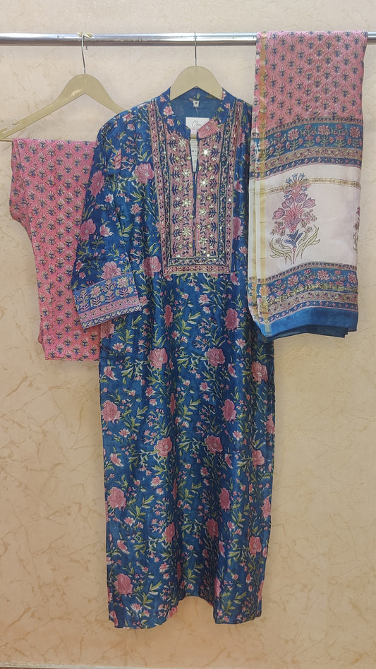 Pure Chanderi Kurti with pant and dupatta M92400/SHL