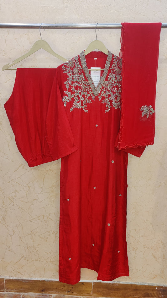 Pure Silk Kurti with pant and dupatta set. M93695