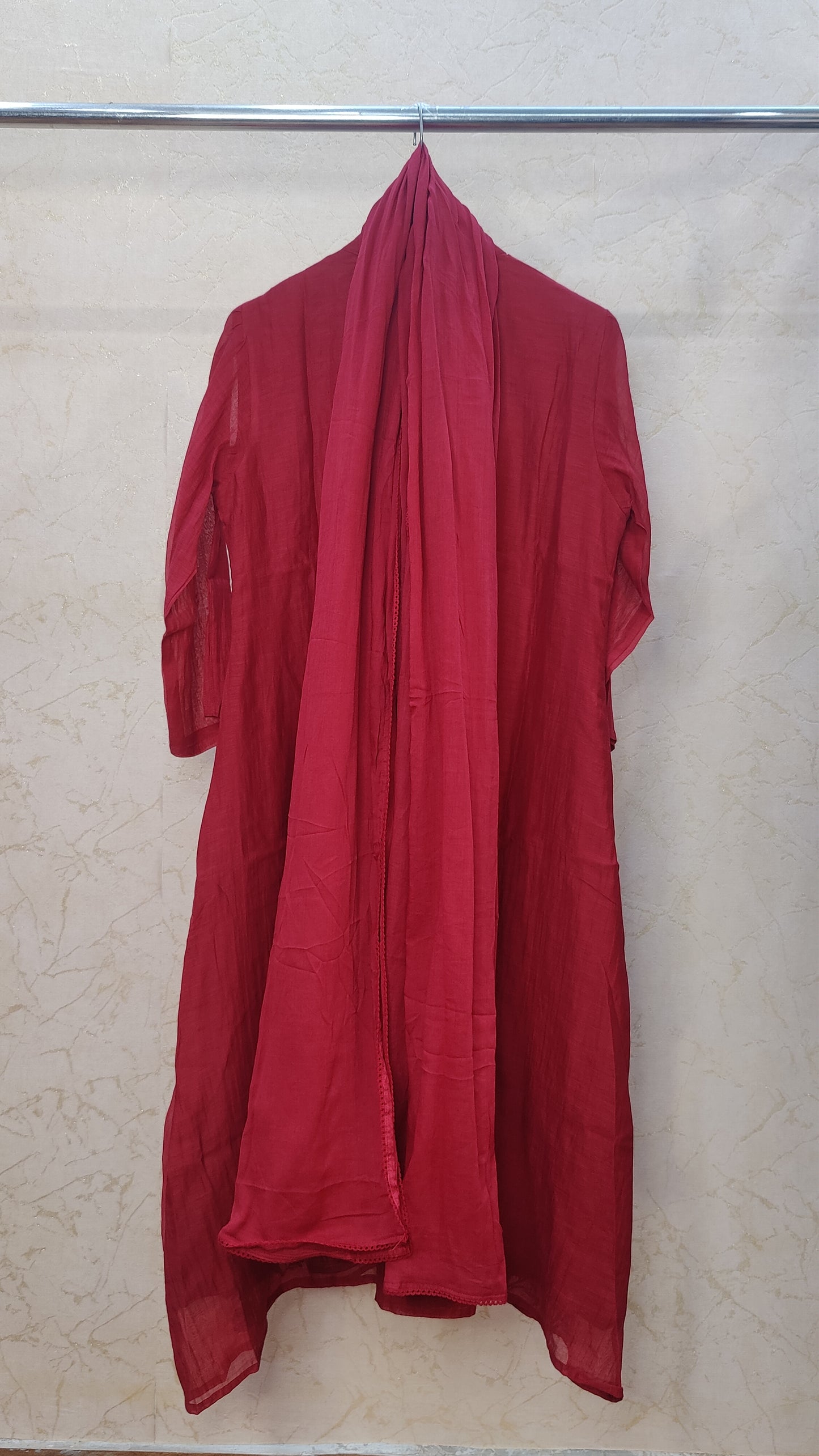 Mul Chanderi Kurti with pant and dupatta set. M92100