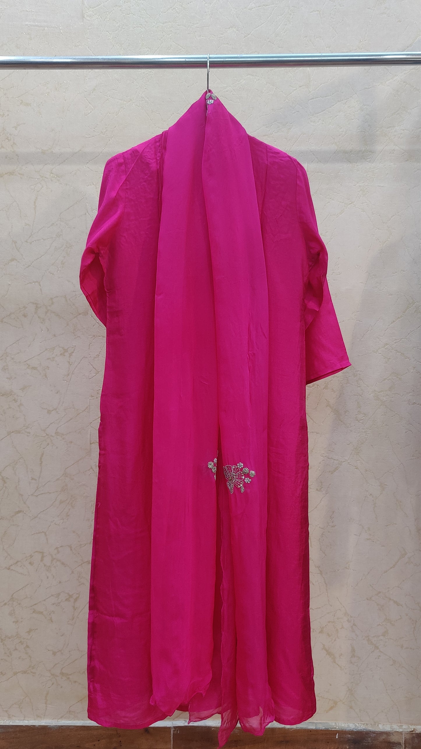 Pure Silk Kurti with pant and dupatta set. M93695