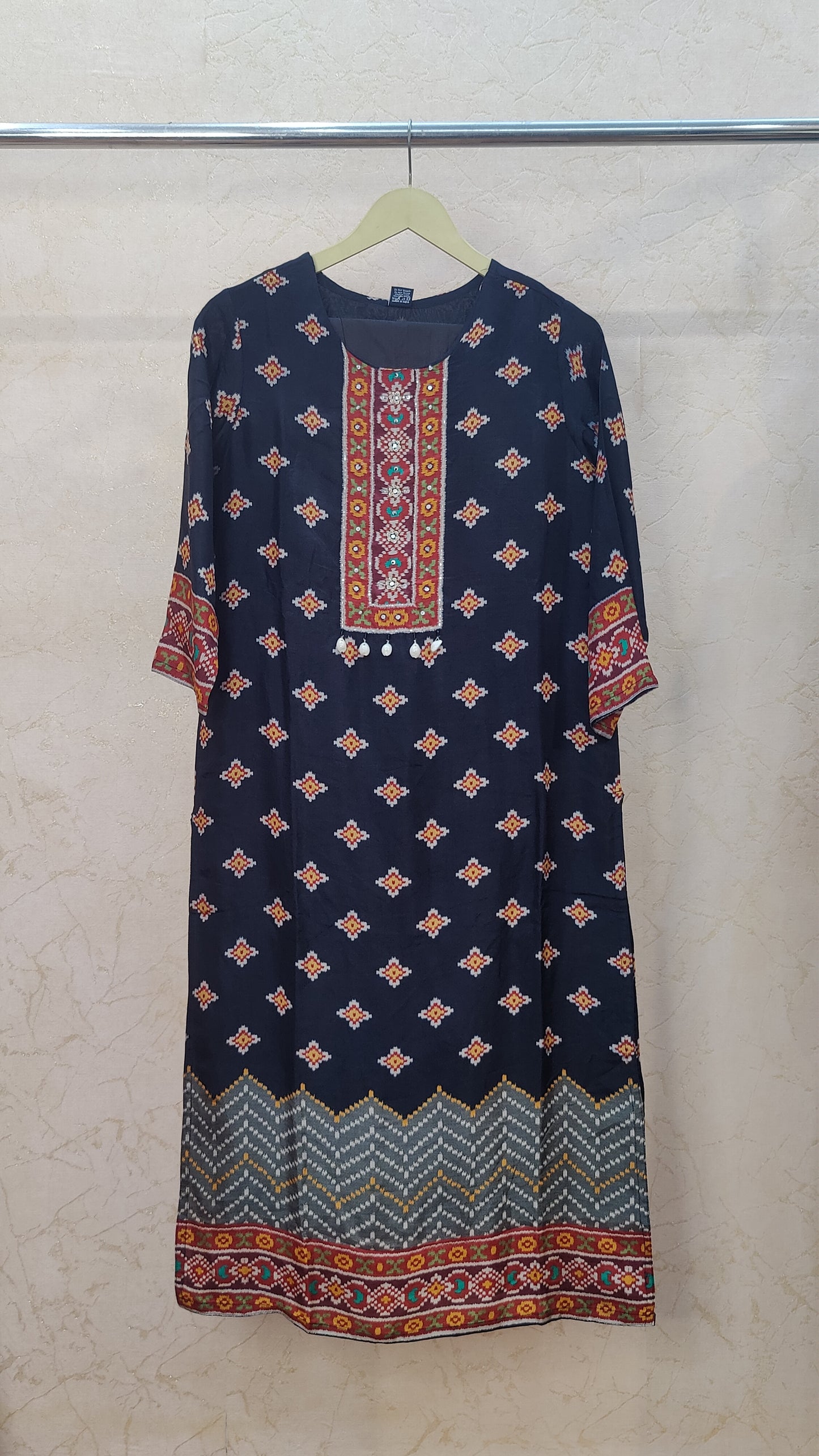 Silk Kurti with pant and dupatta set. M91425