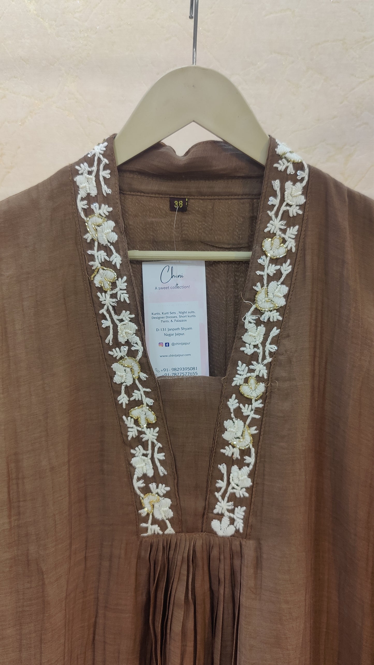 Mul Chanderi Kurti with pant and dupatta set. M92400