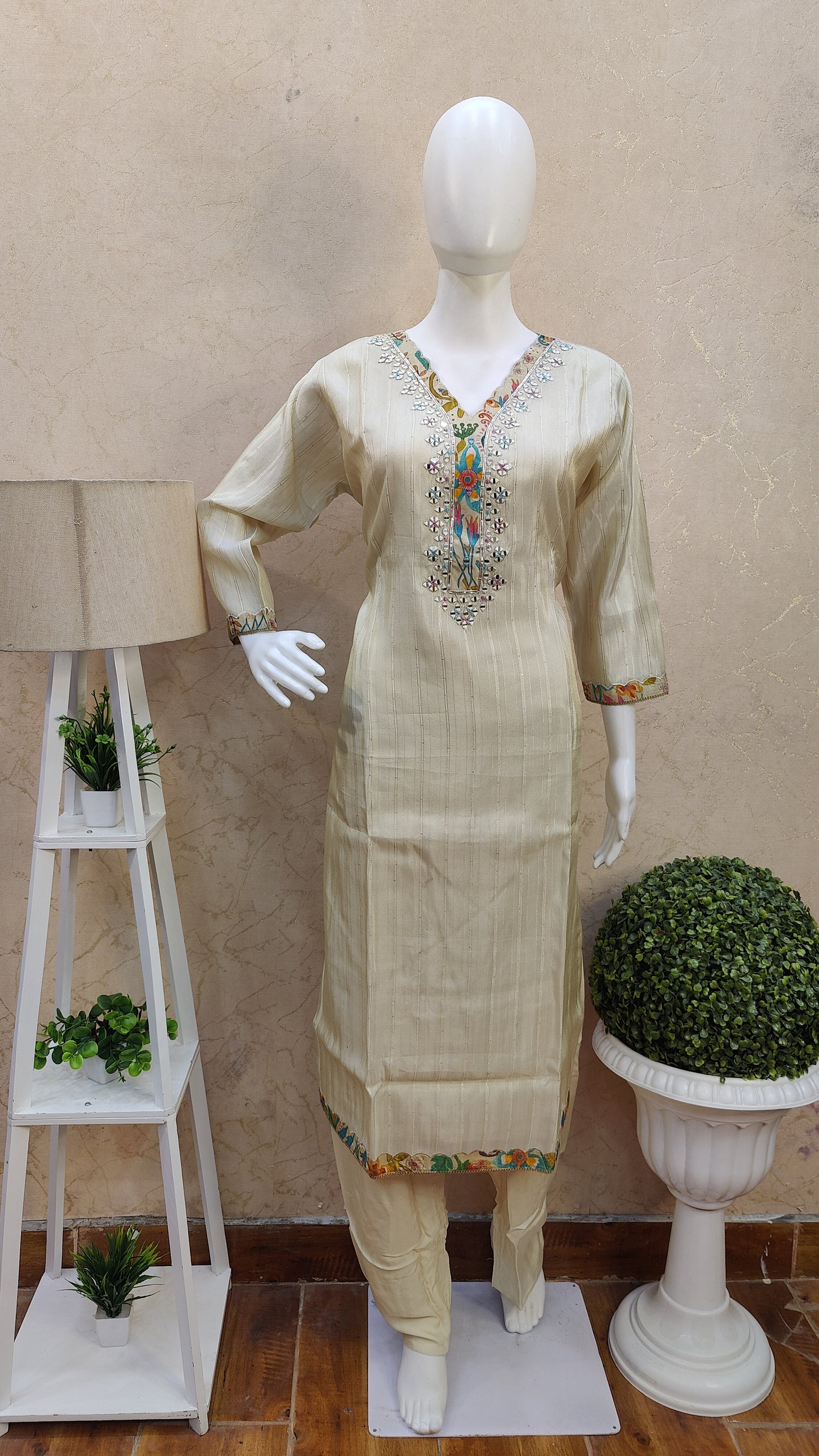 Silk Kurti with pant and Dupatta M92100SSMUS