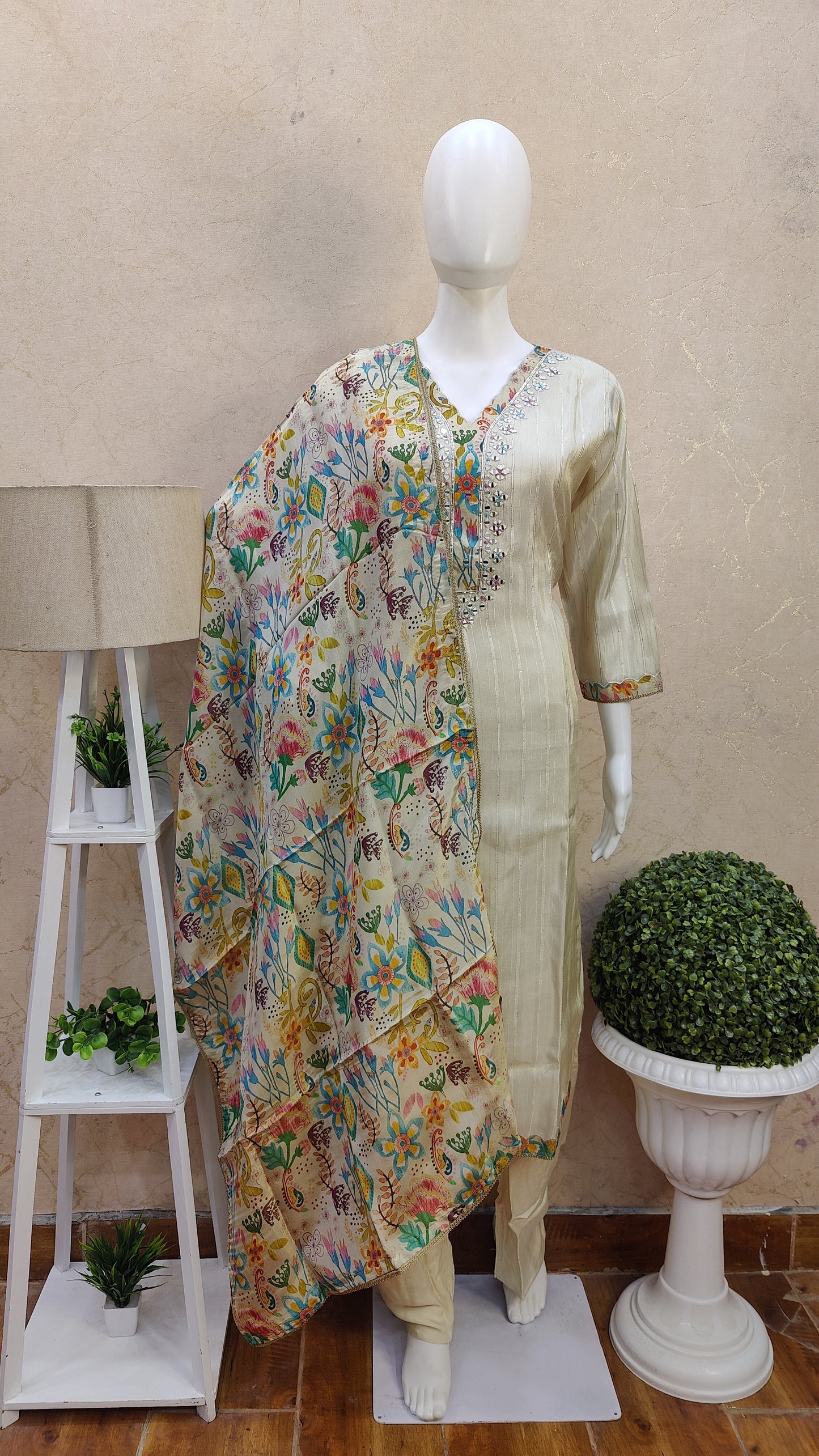 Silk Kurti with pant and Dupatta M92100SSMUS